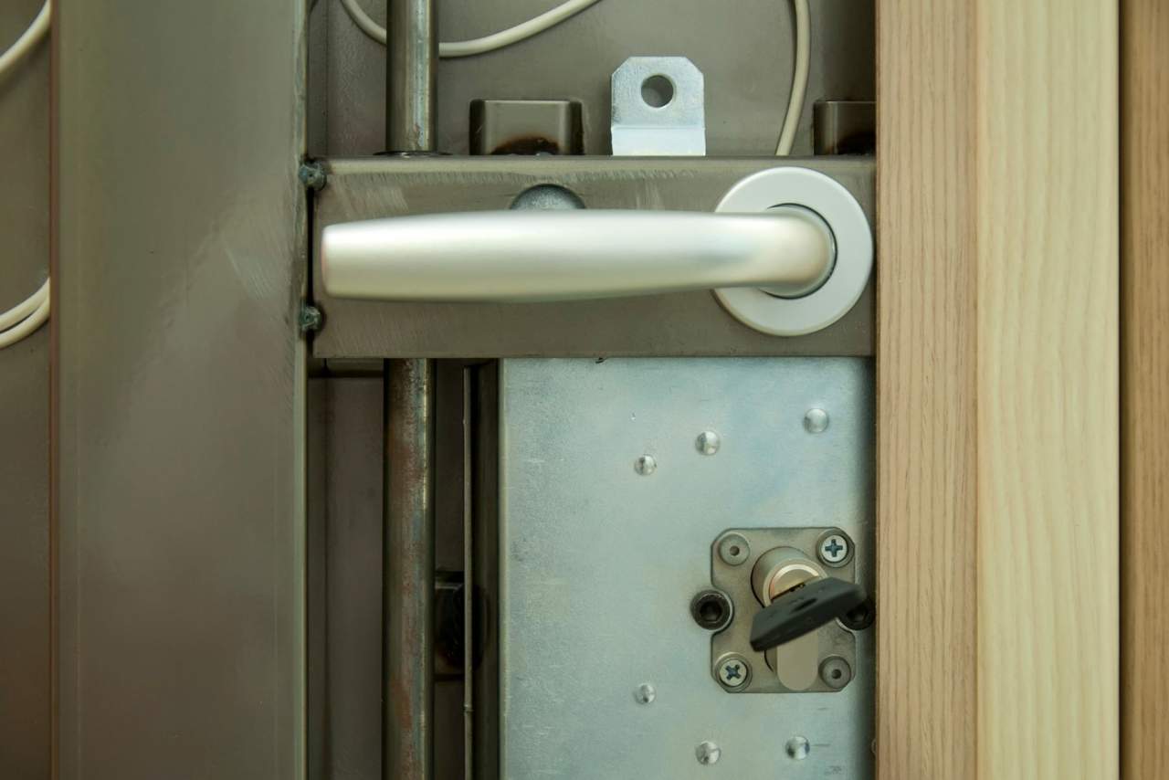 ¿Qué son las puertas acorazadas en Granada? Puertas Acorazadas Granada
