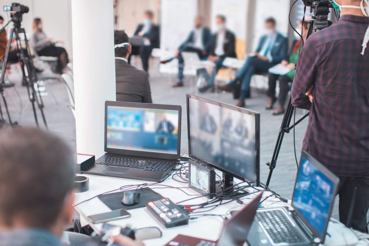 Servicio profesional de live streaming para empresas por Abcesar Group