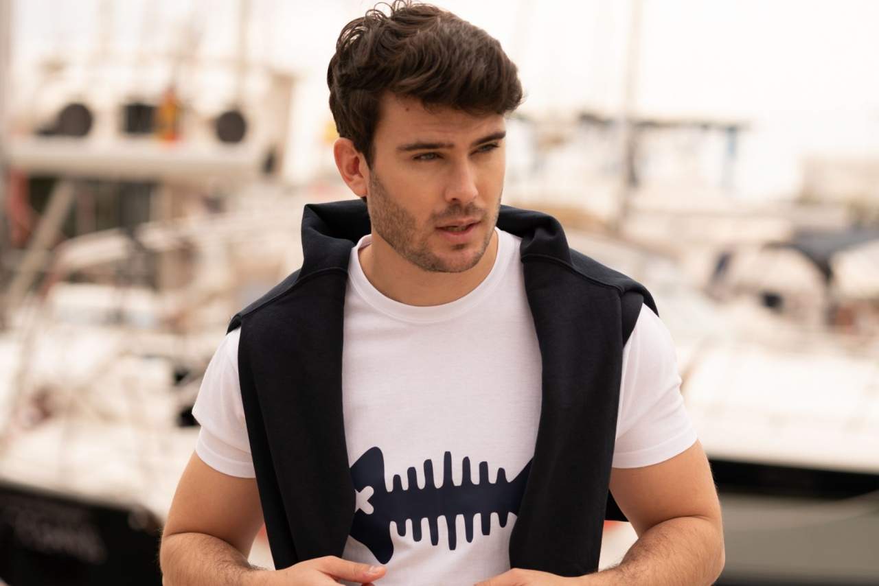 La popularidad de la camiseta raspa pescado Maiwa