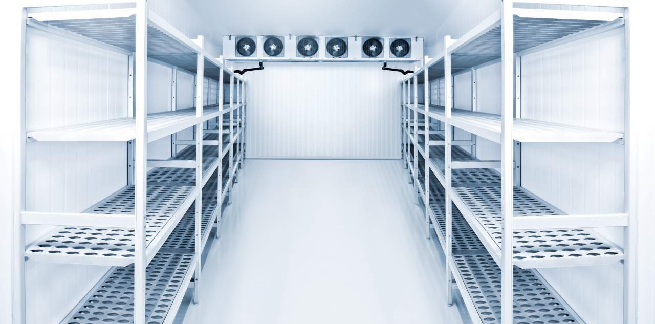 ¿Cómo es la cámara frigorífica de refrigeración de AACORE SUPPLY?