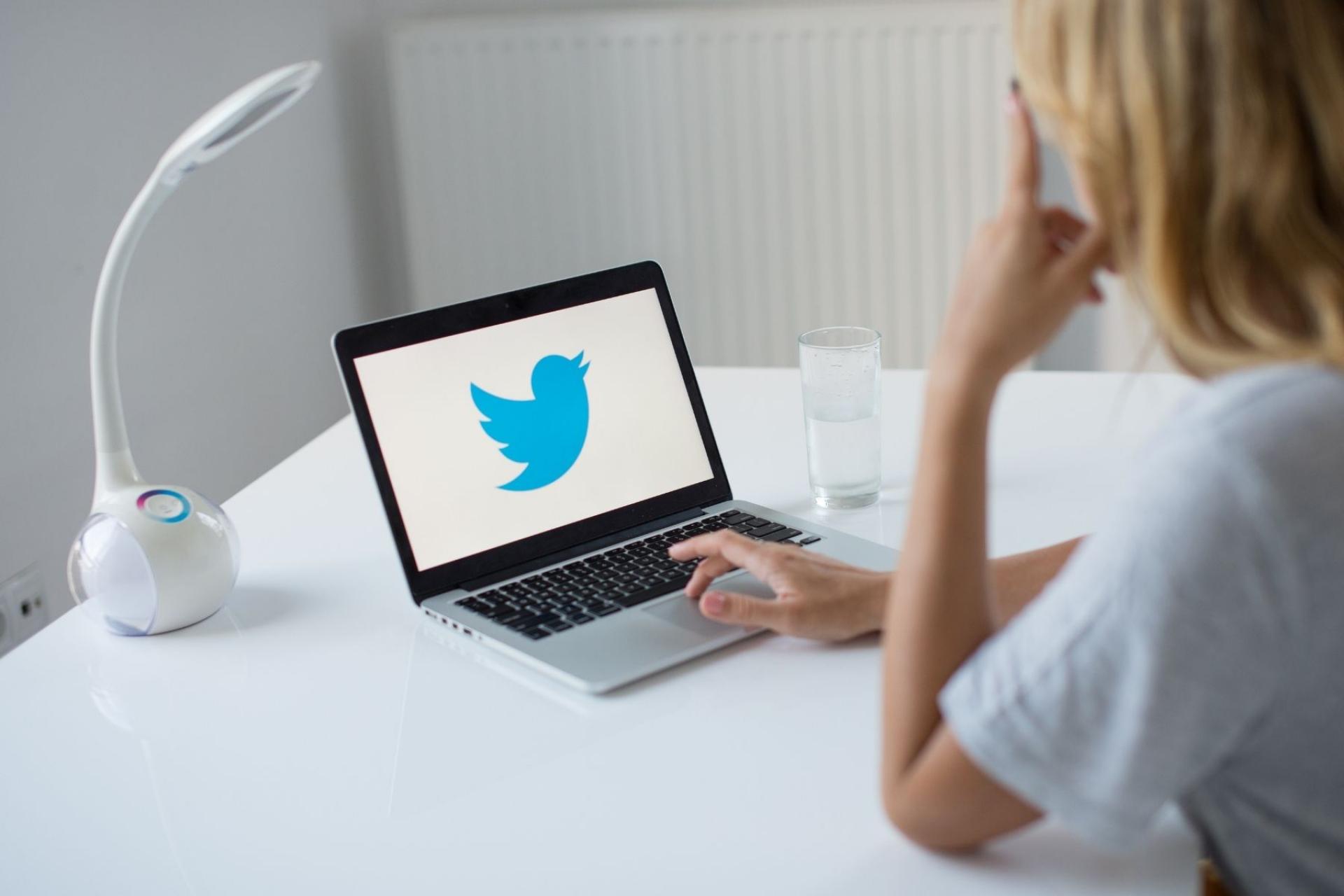 ¿Es recomendable que los despachos de abogados y las asesorías trabajen las redes sociales? Por Conchi Sancar, especialista en marketing y comunicación