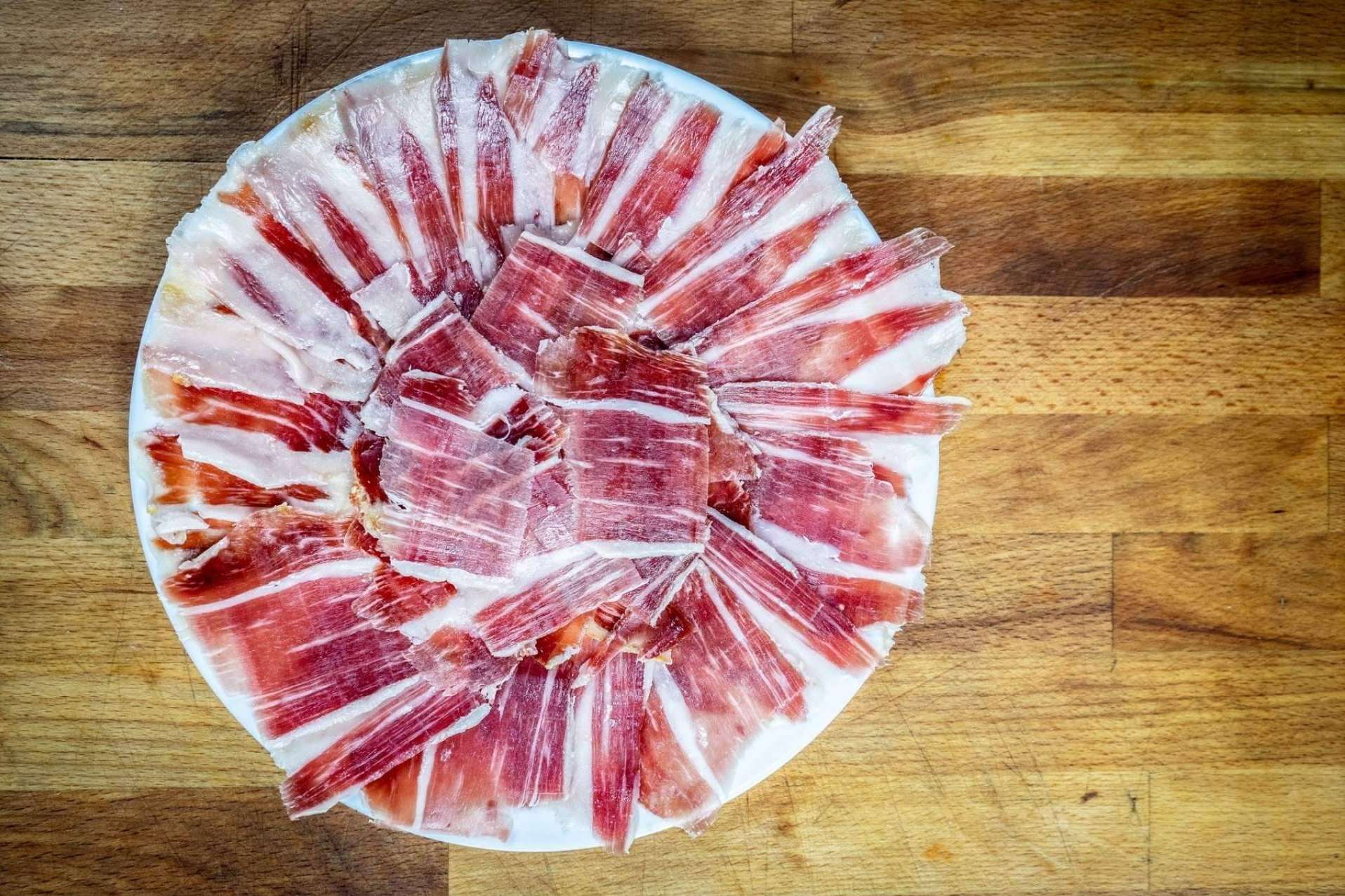 Encontrar jamón ibérico de bellota en Torrencinas