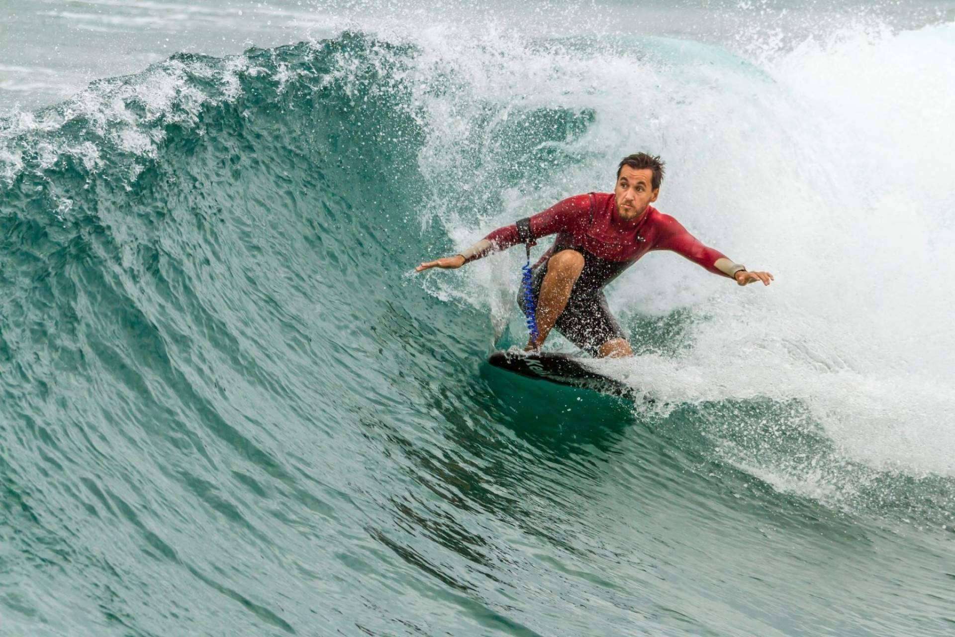 Aprender surf en los campamentos de verano de Natuaventura