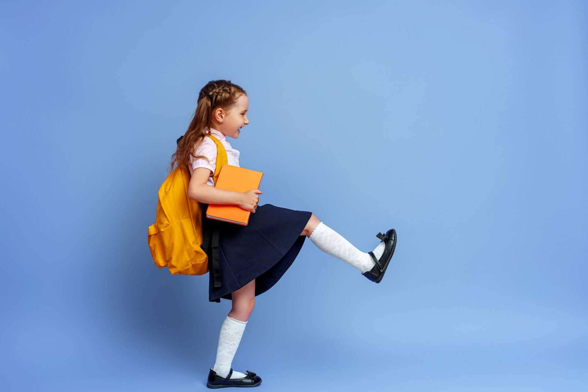 Kaixer es la fábrica de uniformes escolares al por mayor para colegios privados y concertados