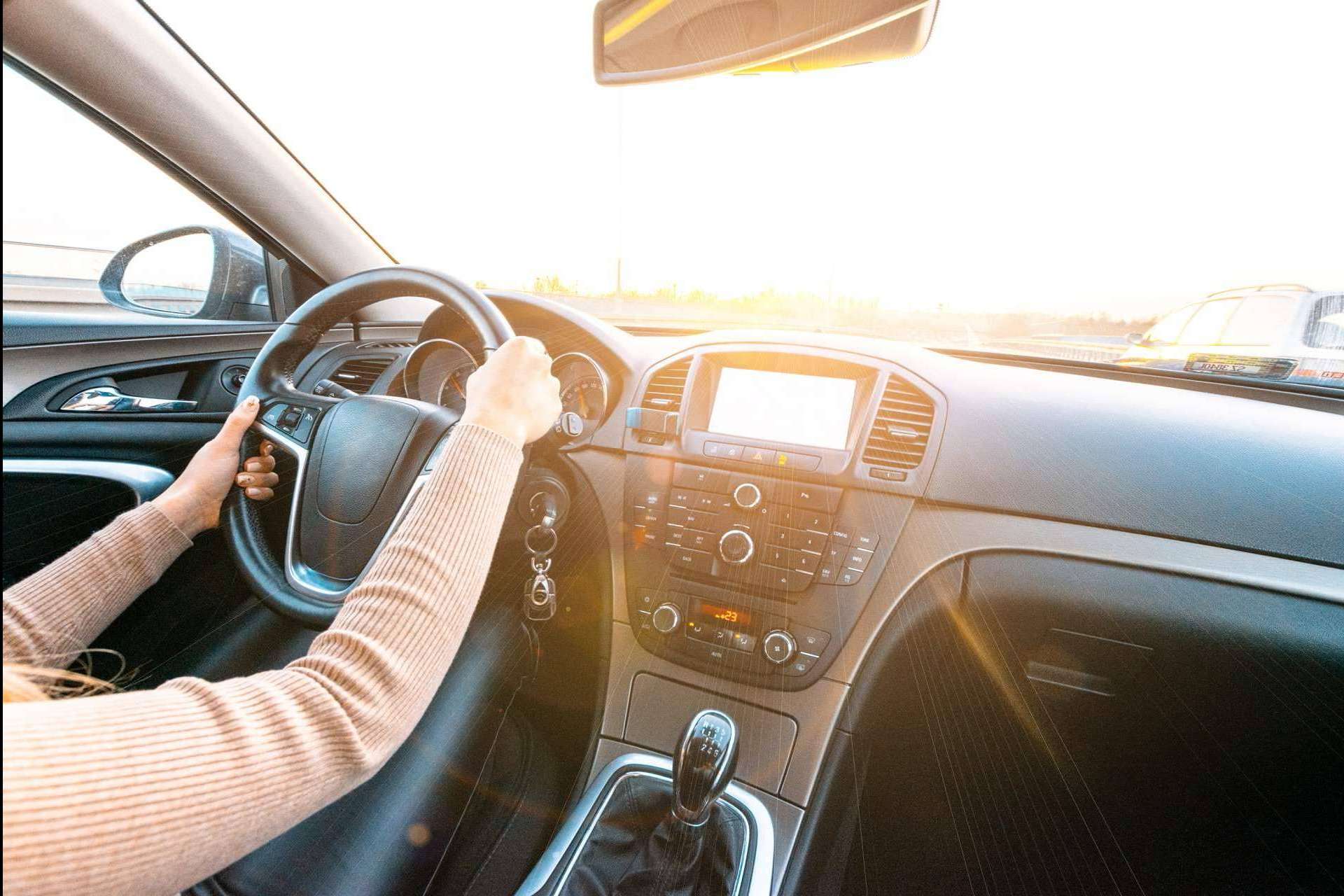 El trámite de la ficha reducida con Ficha Técnica Coche