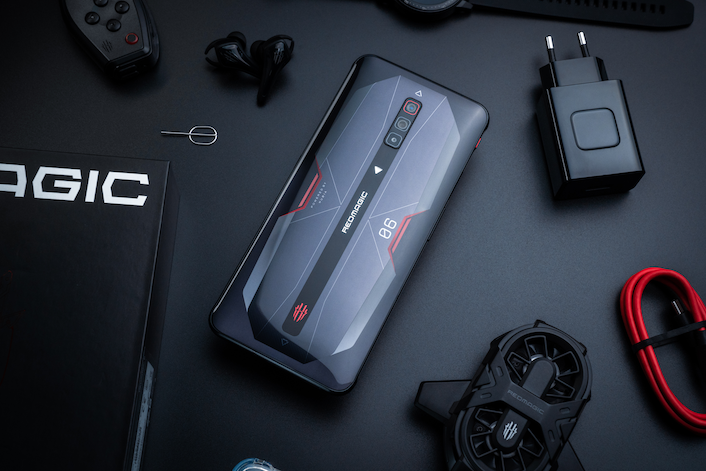 Nubia amplía su colaboración con Vodafone y lanza el REDMAGIC 6 y su reloj de pulsera REDMAGIC Watch