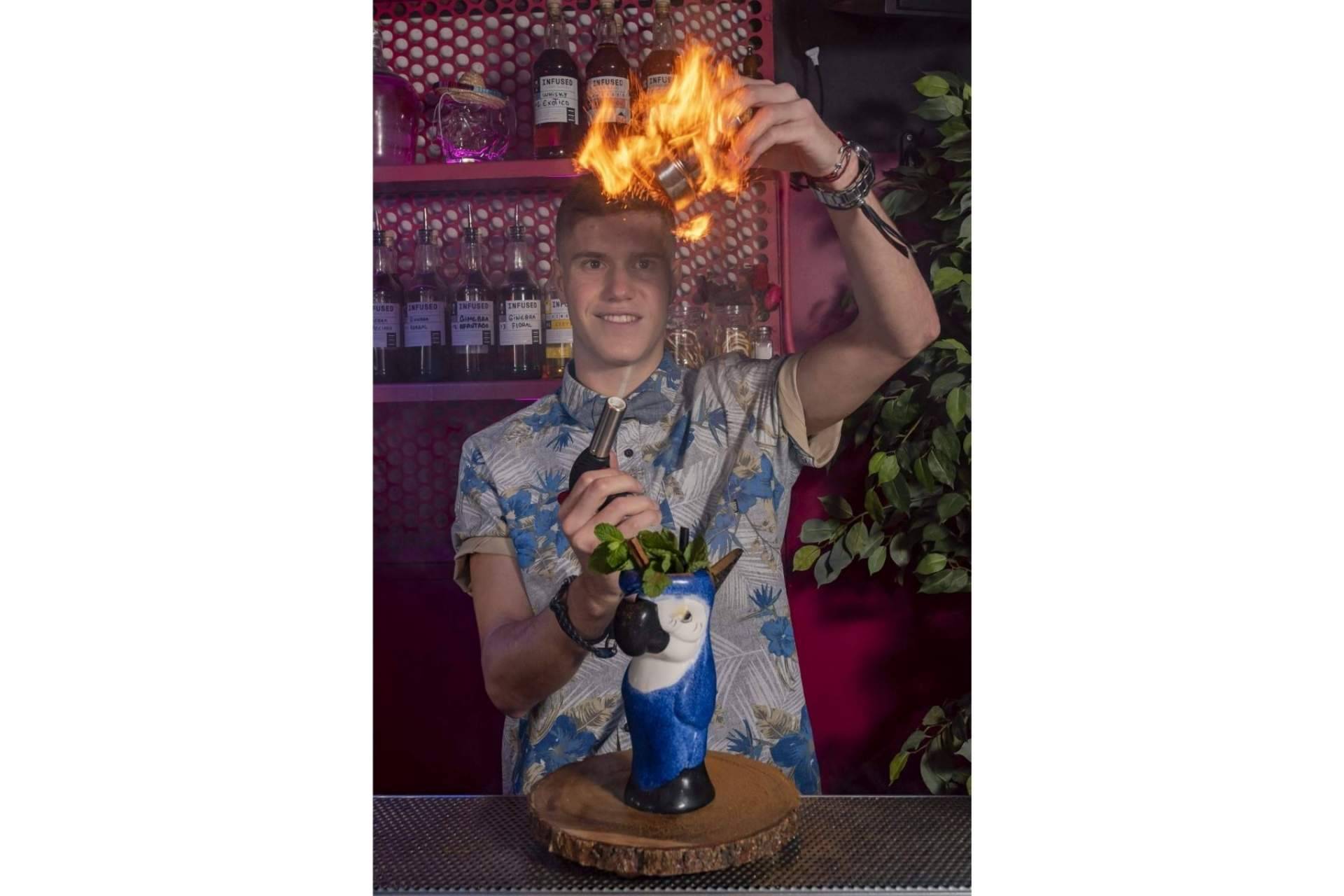 La ESCOM ofrece un curso de bartender en Madrid