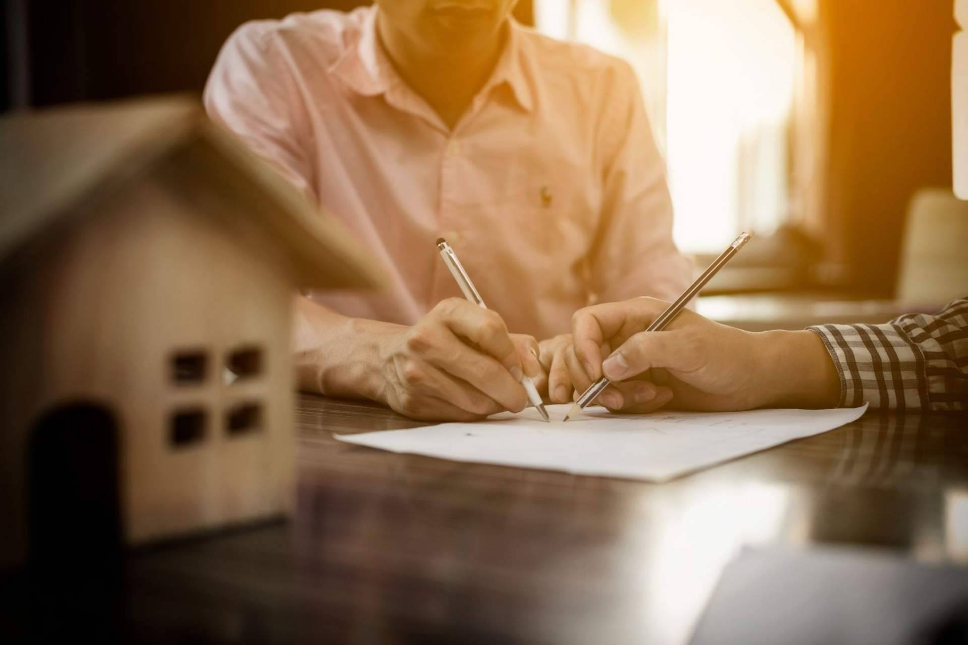 Cursos para agentes inmobiliarios y personas que quieren empezar este negocio con Inmo Academia: el método propio de la franquicia Inmo Merkat, elaborado por Marin Atanasov Anev