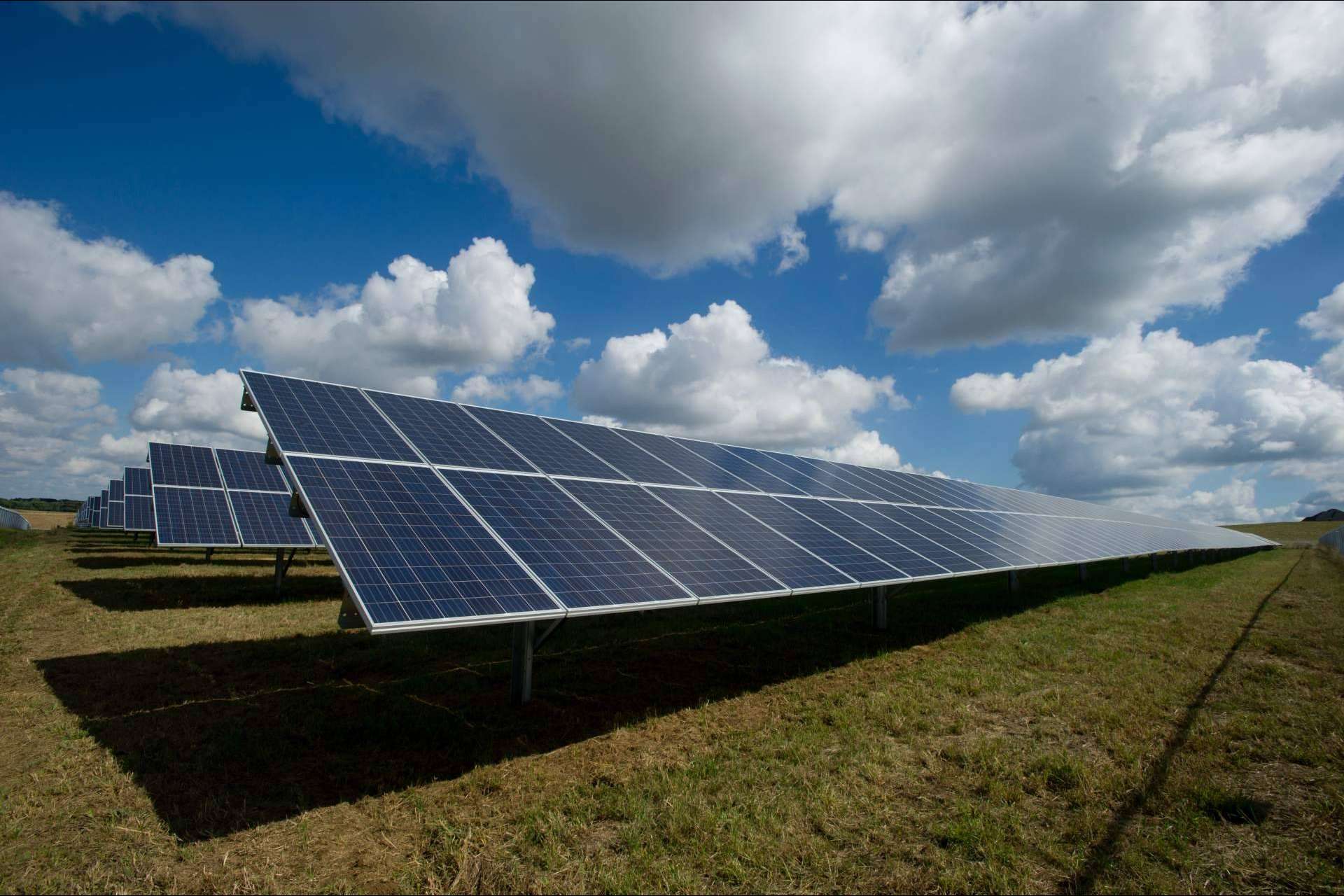 Soluciones en el ahorro energético del sector industrial con Ipostar