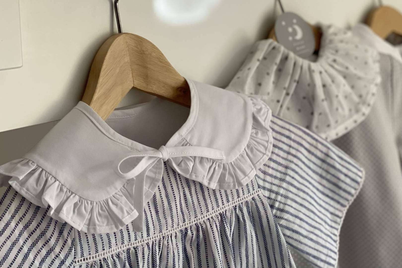 Los complementos de VinicaMoon: los cuellos de camisas desmontables