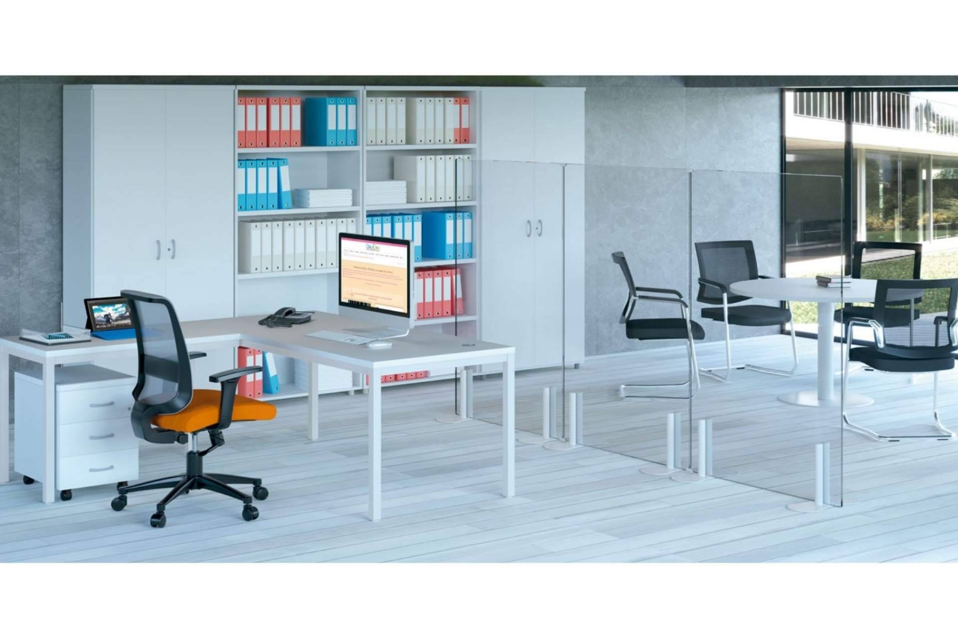 Officedeco: los biombos de cristal aseguran una vuelta a la oficina segura y con estilo