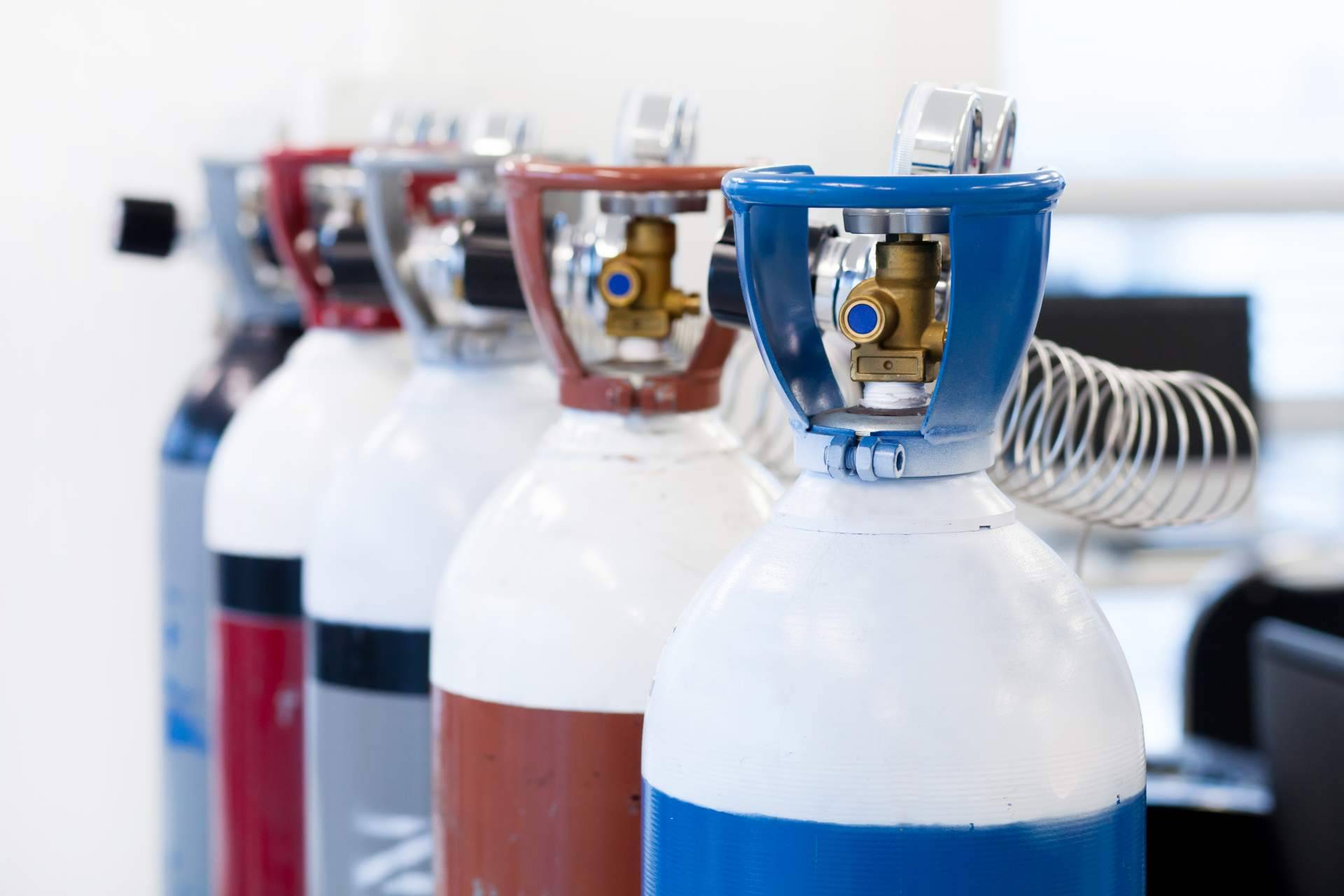 Material de soldadura de Bidasogaz: la Botella de Argón Puro y la Mezcla Argón Co2