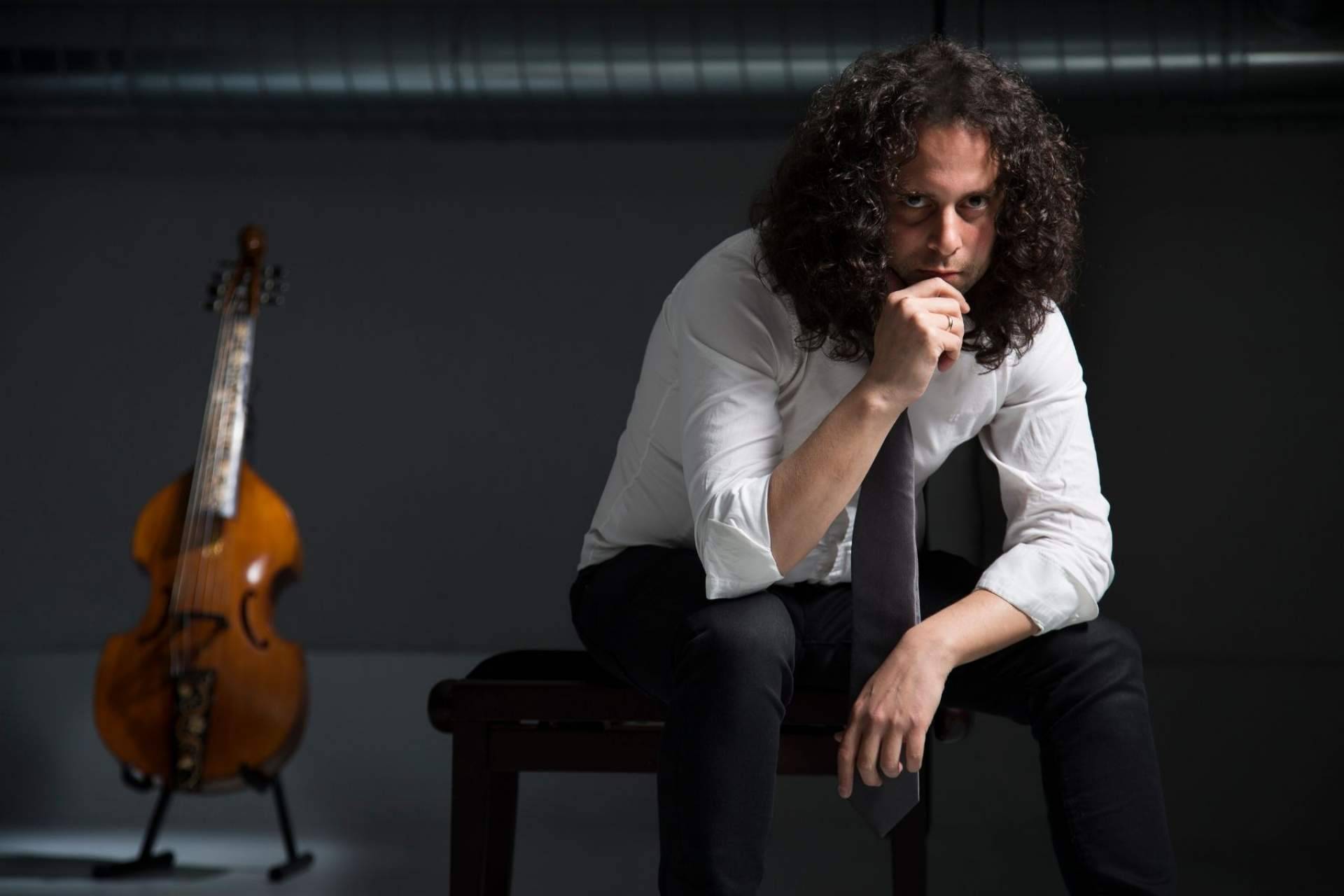 El violagambista Fahmi Alqhai y Accademia del Piacere, los grandes referentes de la nueva generación de la música antigua española