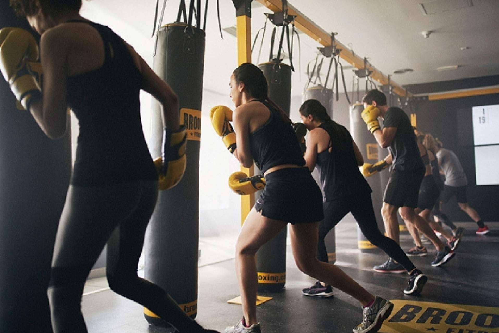 El nuevo deporte de moda en Perchel: el fitboxing