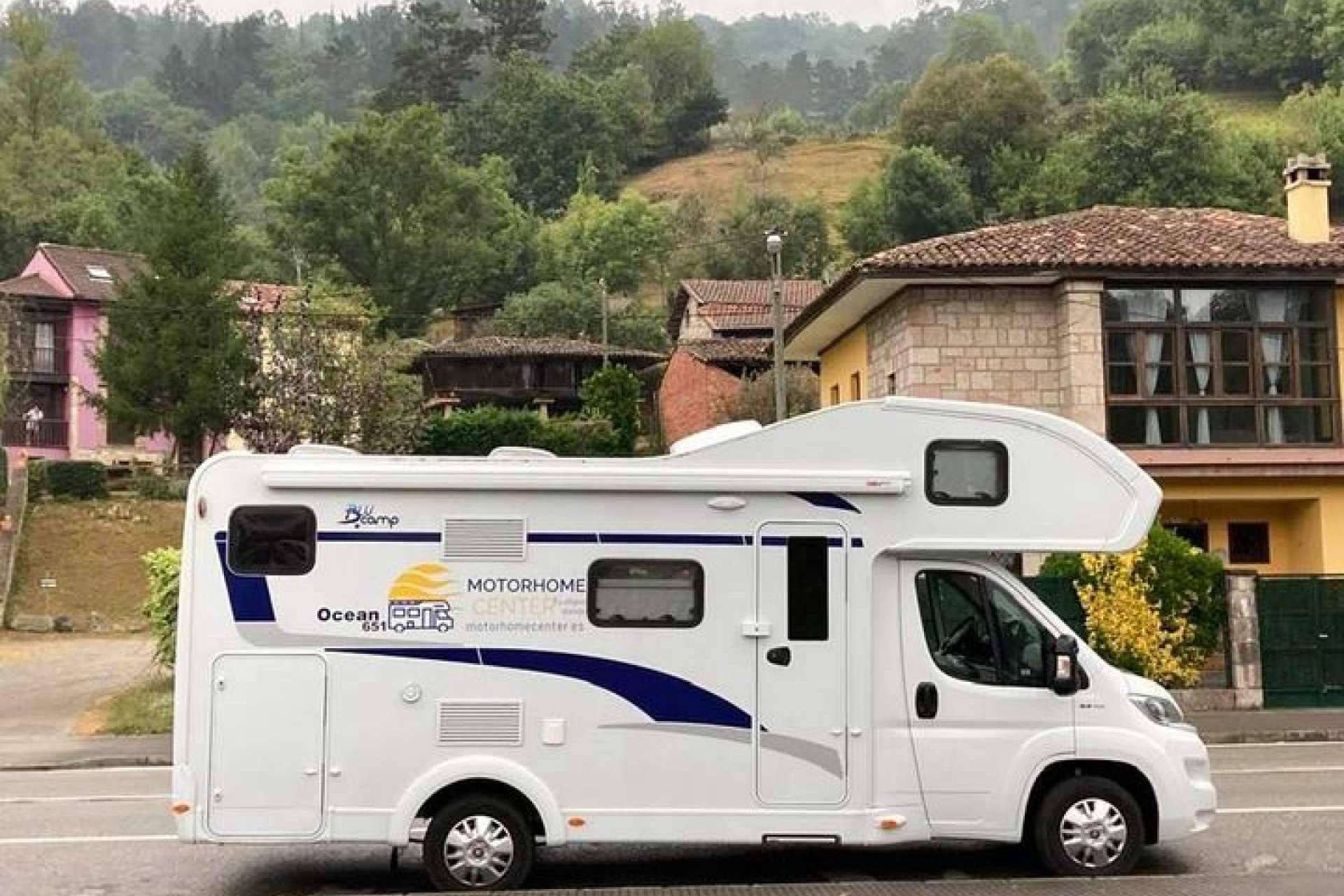 Motorhome Center ofrece el servicios de alquilar autocaravanas en Murcia