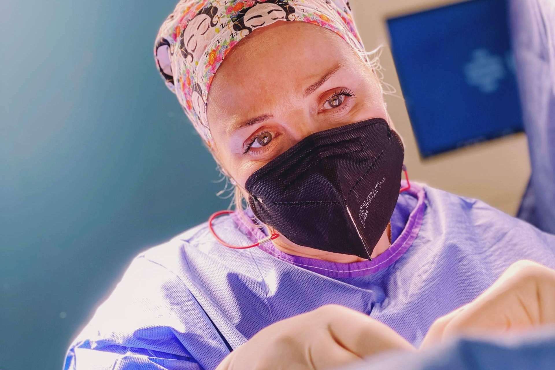 La Dra. Patricia Gutiérrez Ontalvilla realiza la cirugía de párpados profesional conocida como blefaroplastia