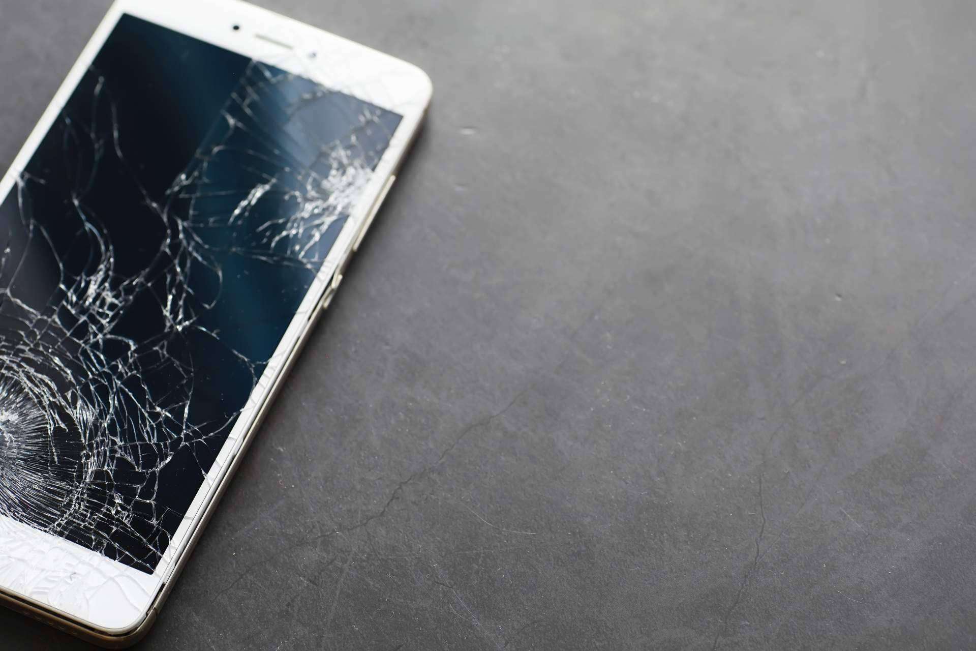 Repuestos Tic ofrece un servicio para reparar iPhone