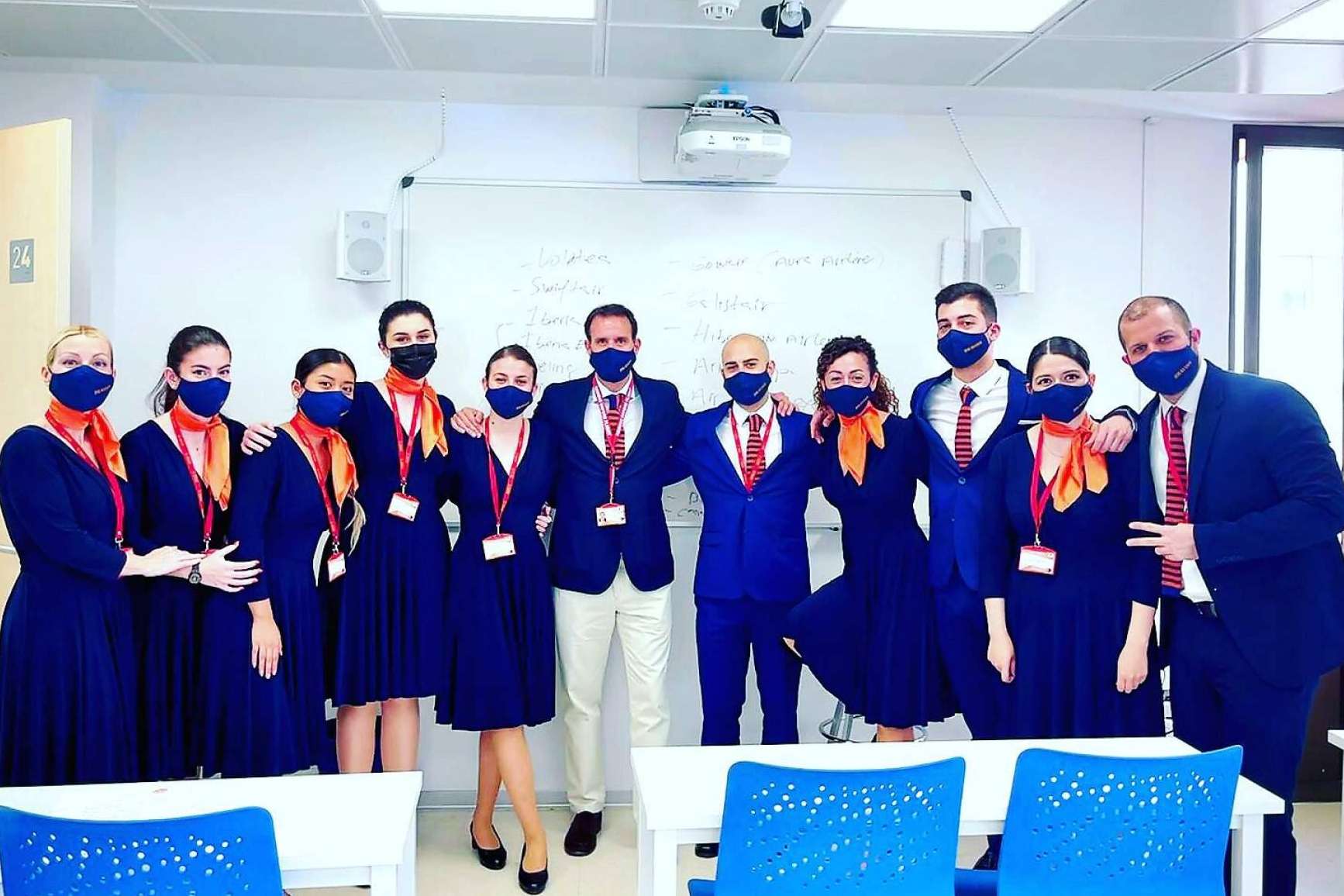 Obtener el título de auxiliar de vuelo con la formación en Madrid de BRAVO19