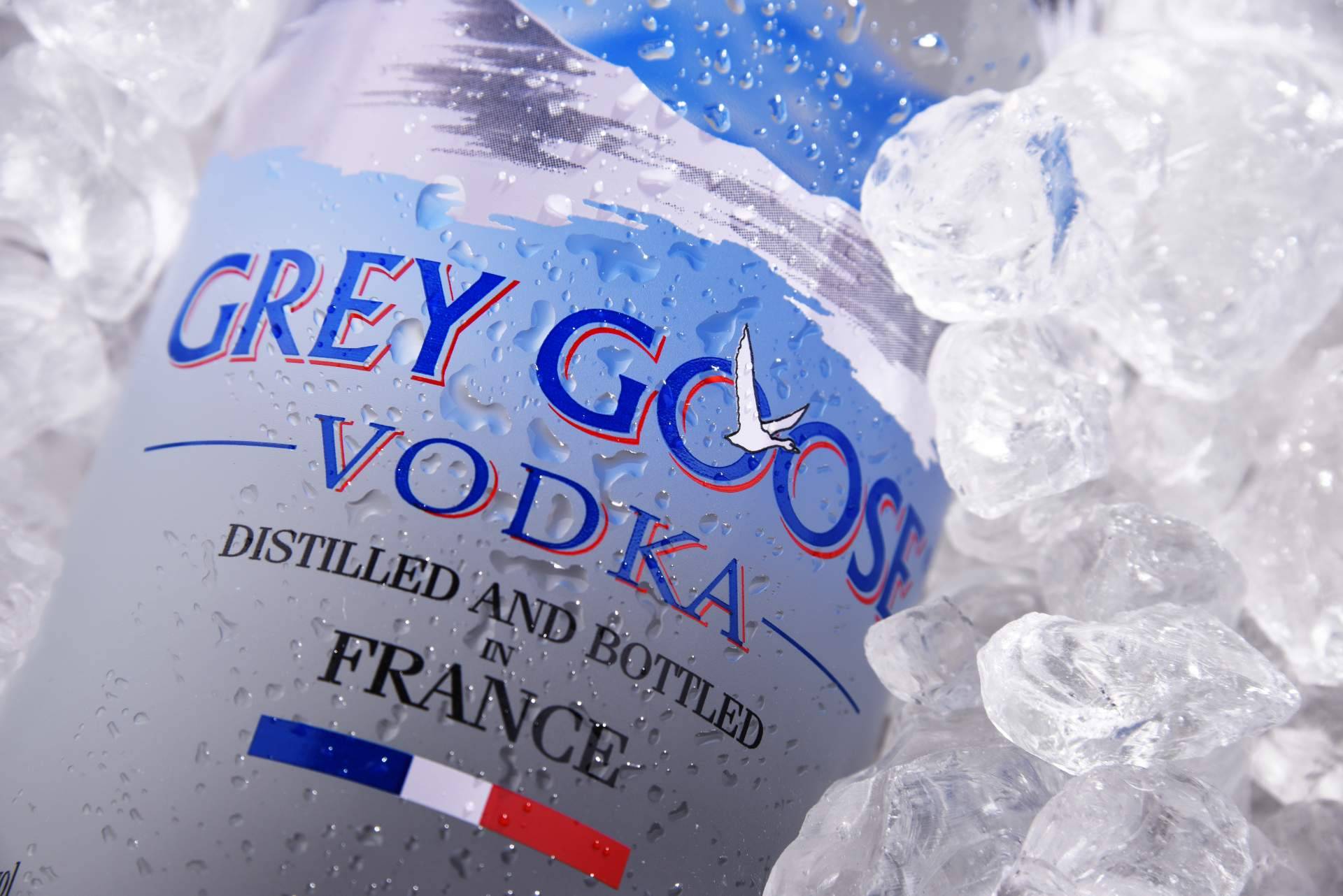 Esta Navidad, una buena opción es regalar botellas de vodka Grey Goose en Little Bobby