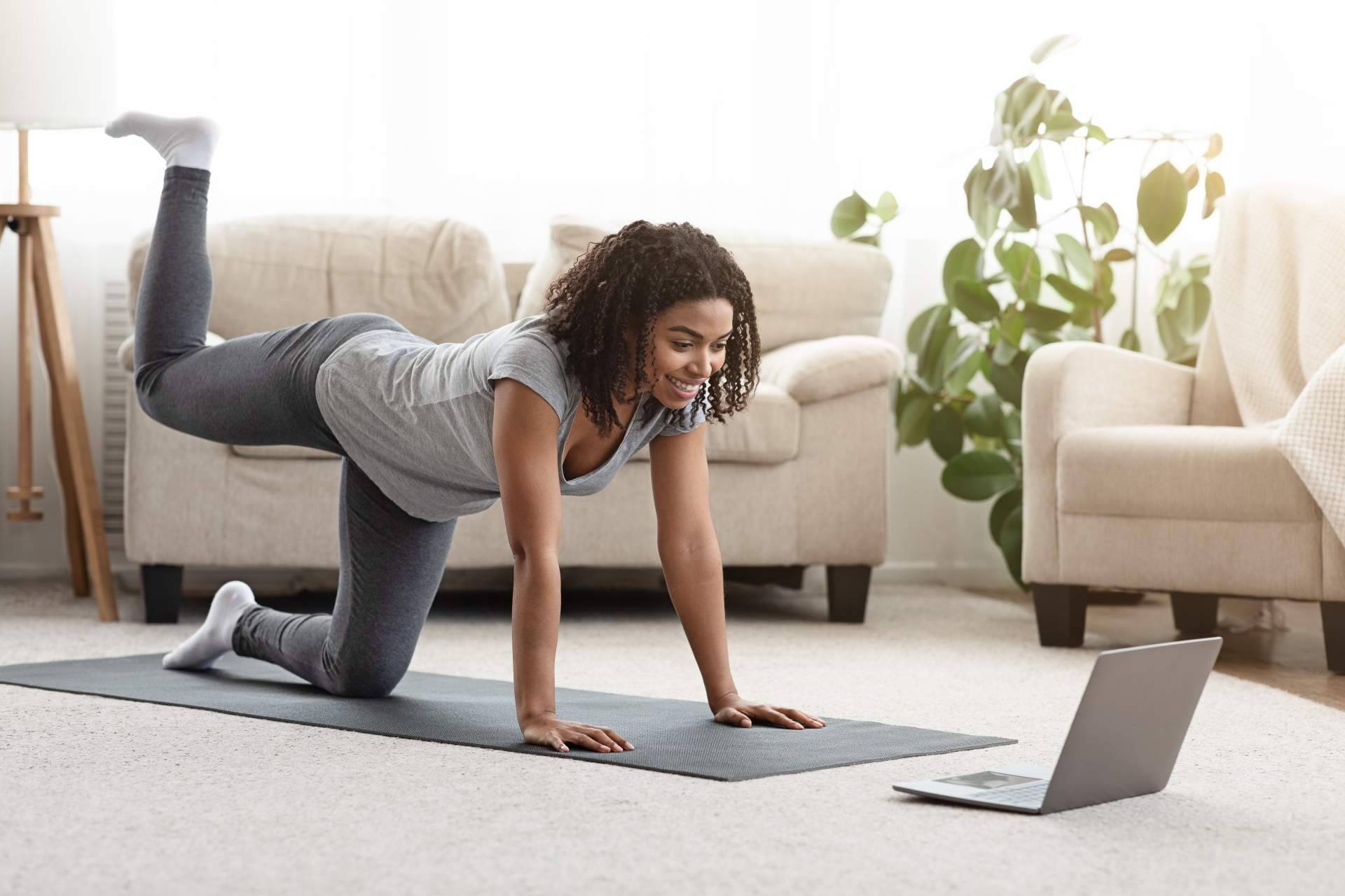Las ventajas de entrenar en casa con Change Body Fitness y el método HIIT