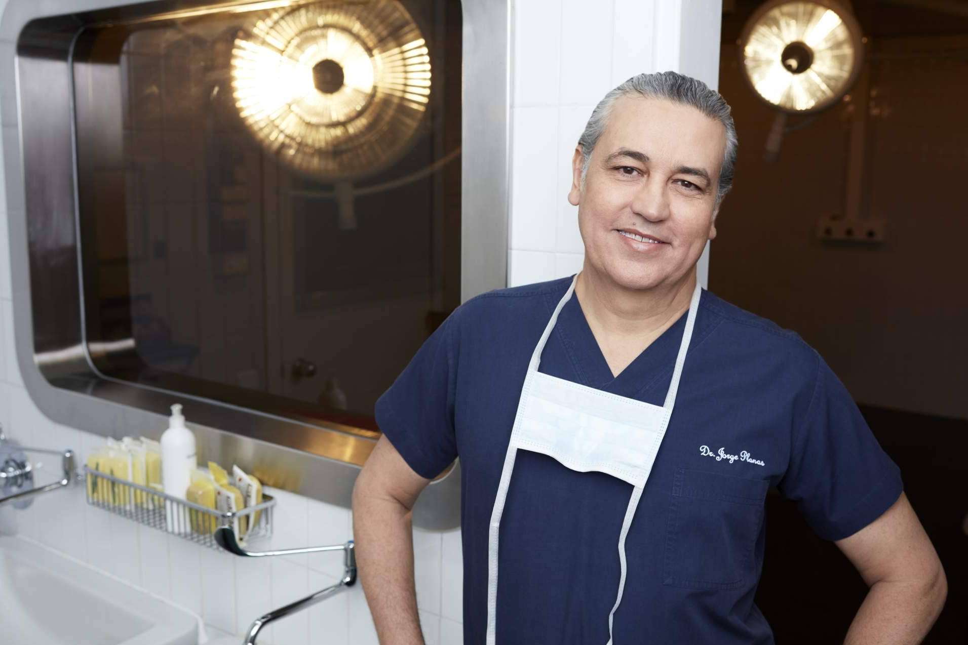 Conseguir una nariz perfecta sin dolor es posible gracias al Dr. Jorge Planas y su técnica de rinoplastia ultrasónica