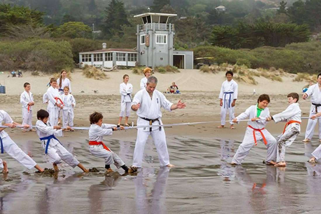¿En qué consiste el campamento de verano de la Escuela de artes marciales El Dojo?