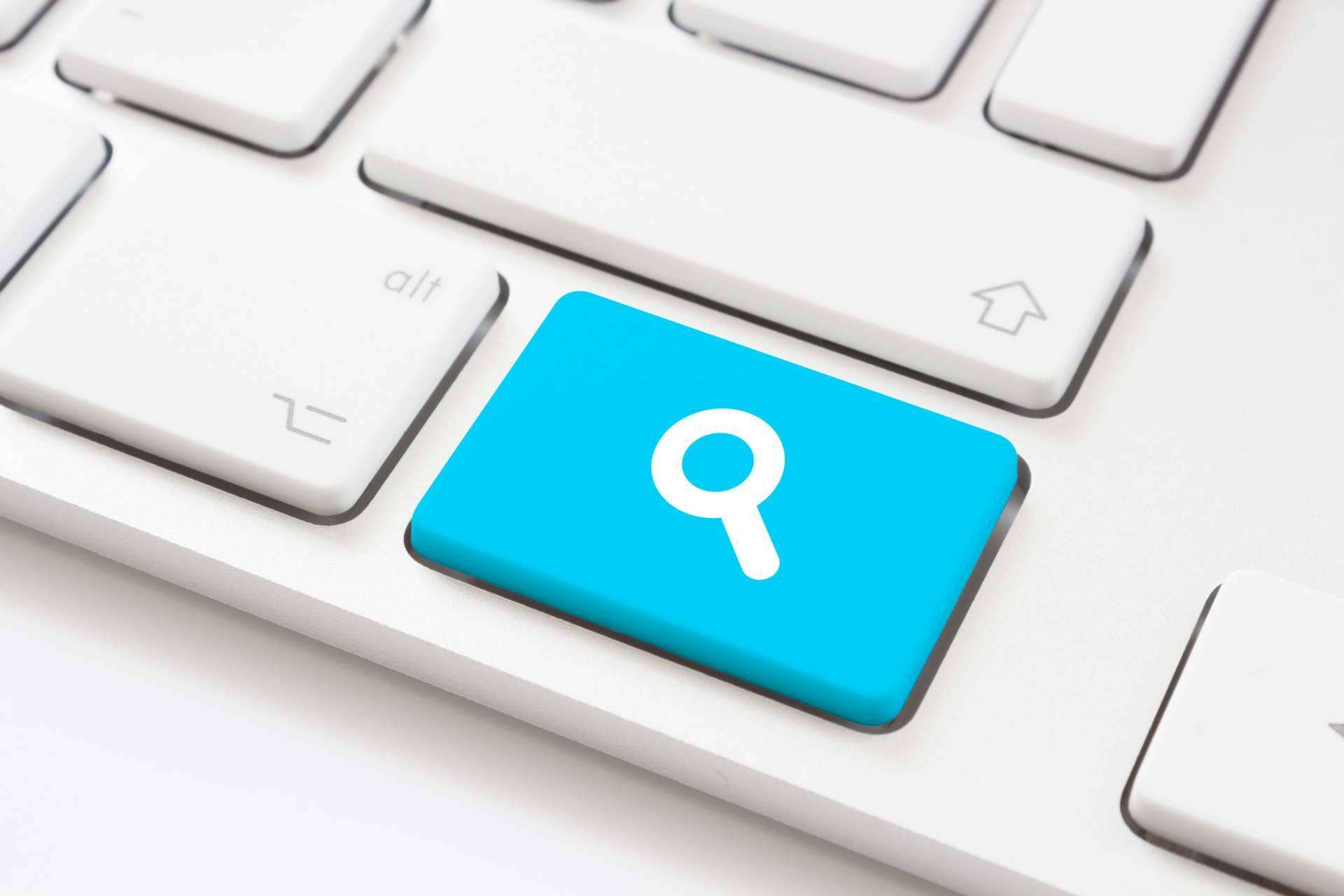 Gema Lázaro ofrece servicios de posicionamiento SEO y SEM para destacar en internet