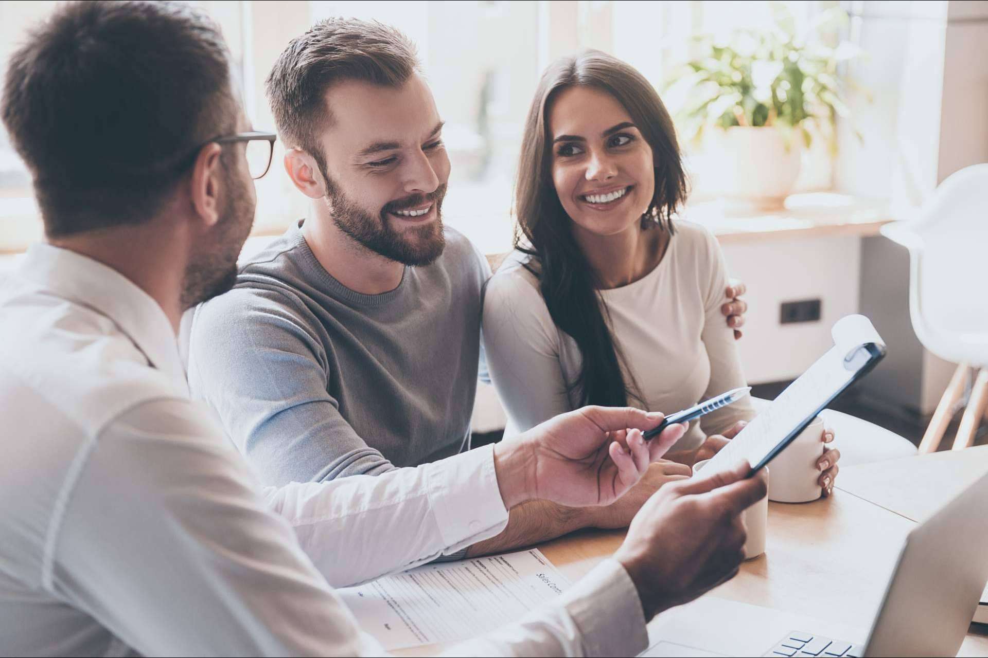 La empresa Inmocat facilita la venta de grandes inmuebles a través de su cartera de inversores inmobiliarios