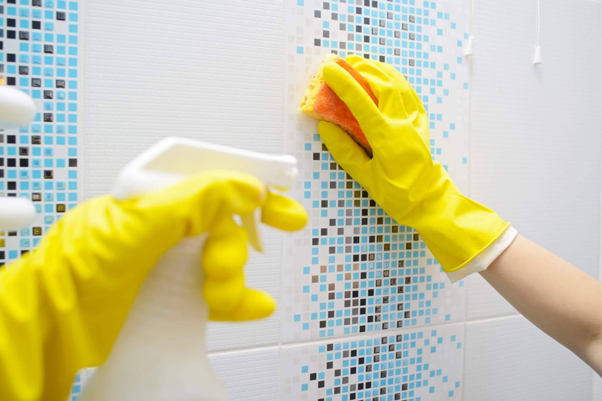 Impermeabilizantes transparentes para azulejos de la mano de Domuino