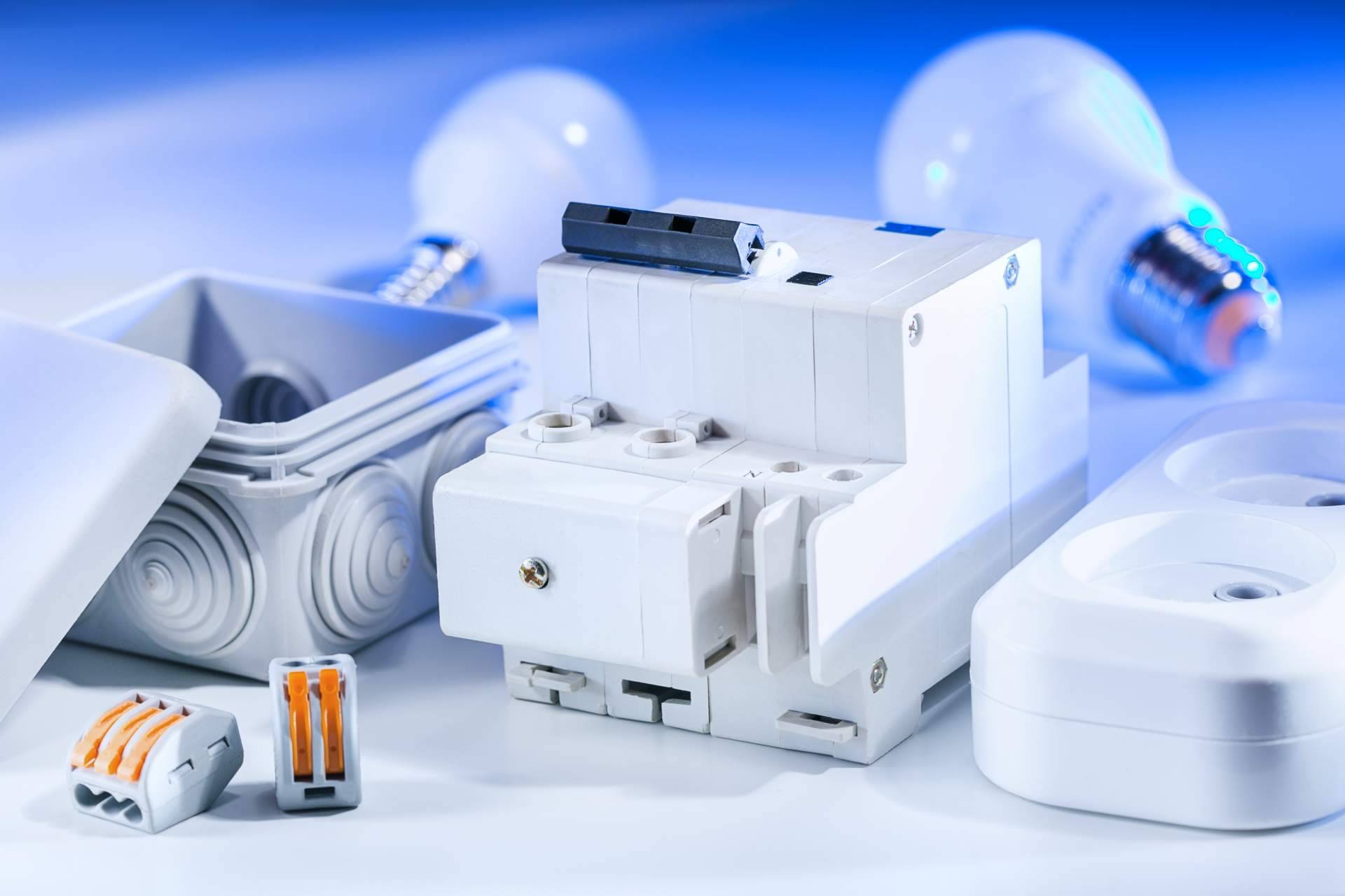 ¿Dónde encontrar un proveedor material eléctrico Schneider Electric? Cadenza Electric