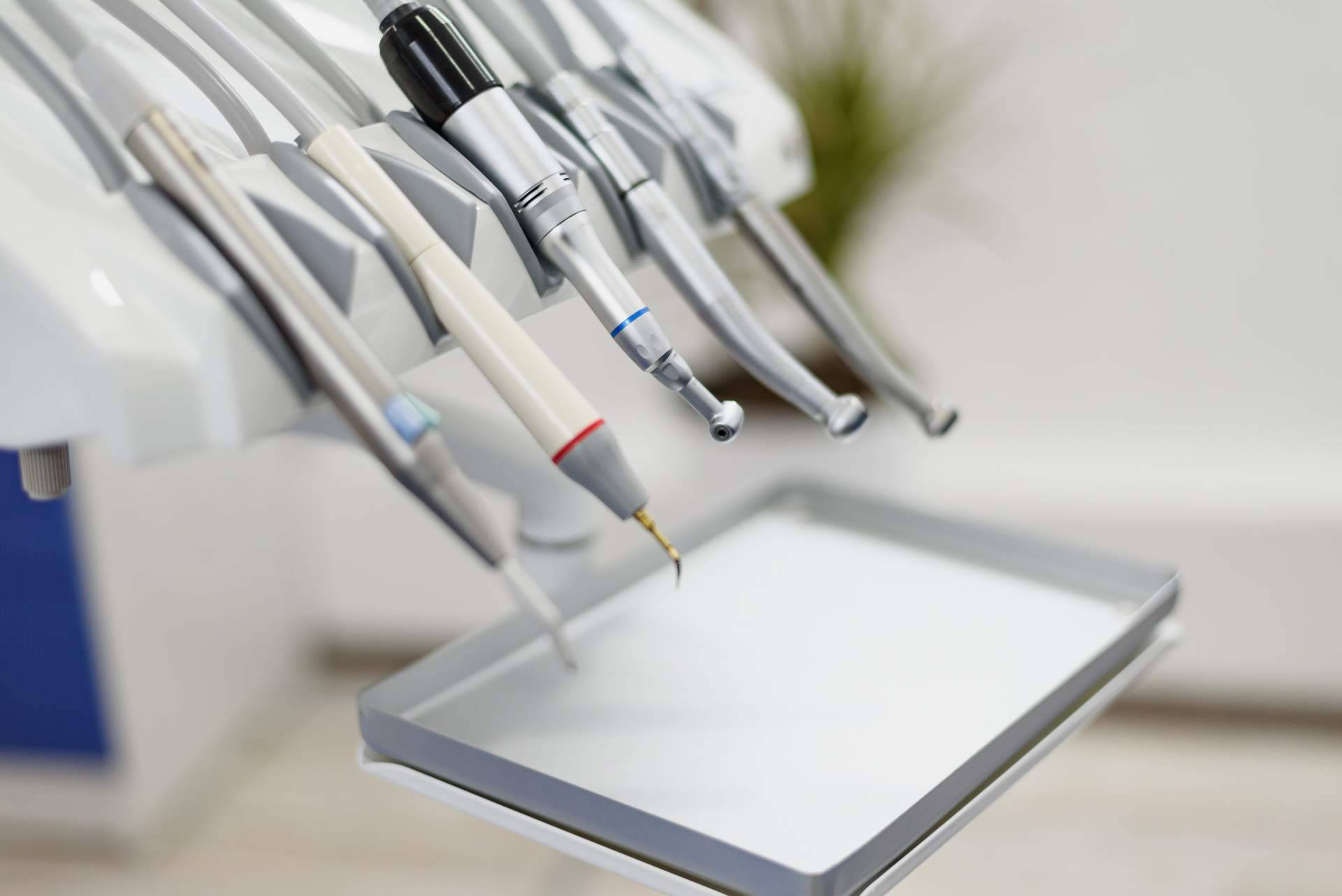 Las clínicas dentales DentalQuality ofrecen tratamientos de implantología avanzada