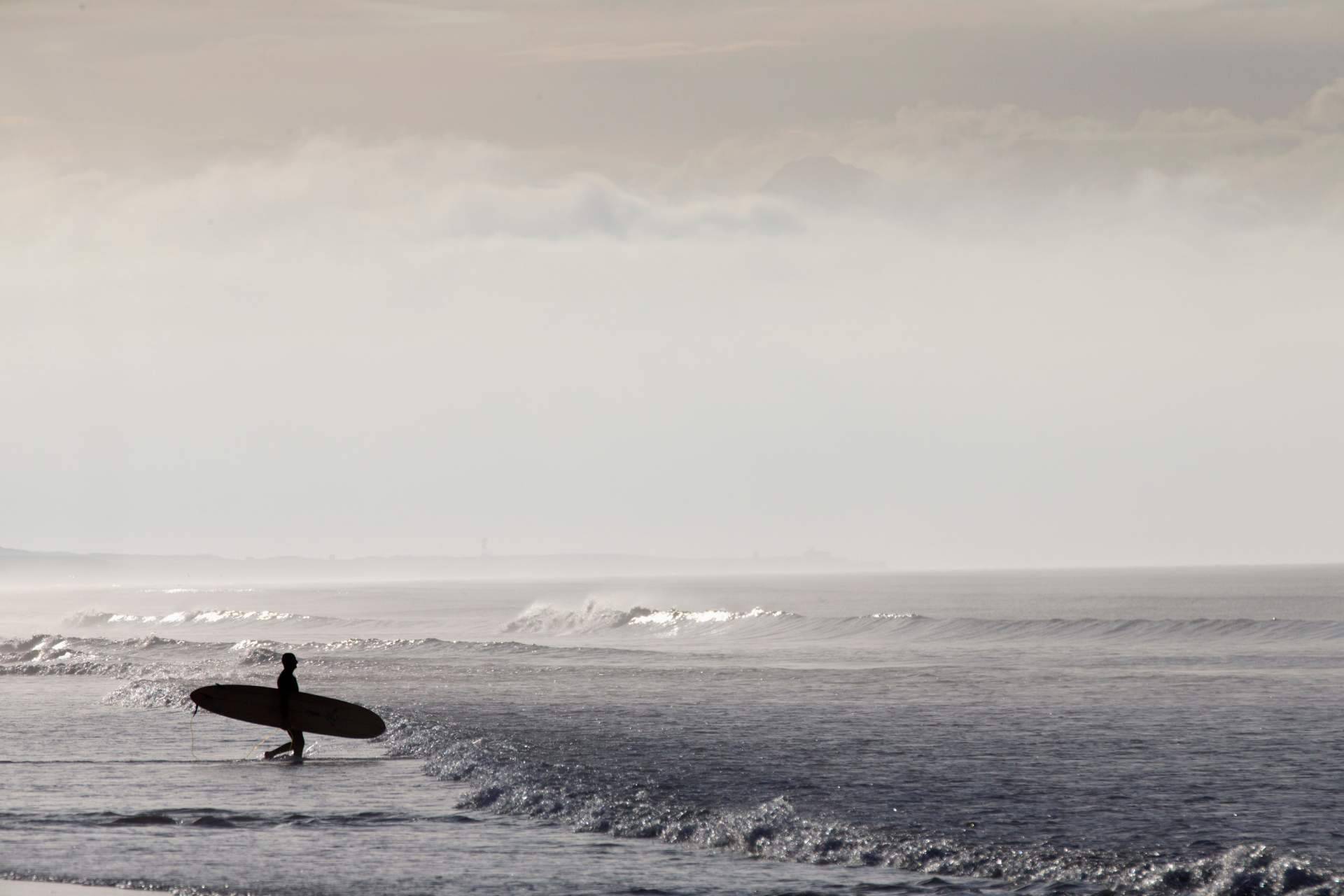 Watsay ofrece tablas de surf para profesionales y principiantes