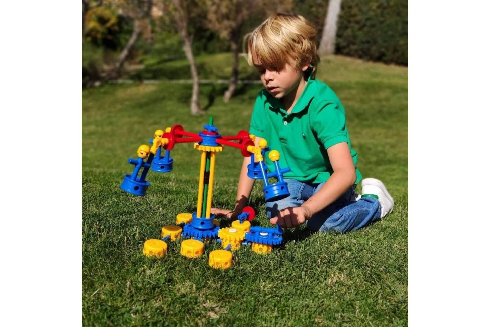Broks, los juguetes que permiten a los niños inventar y construir