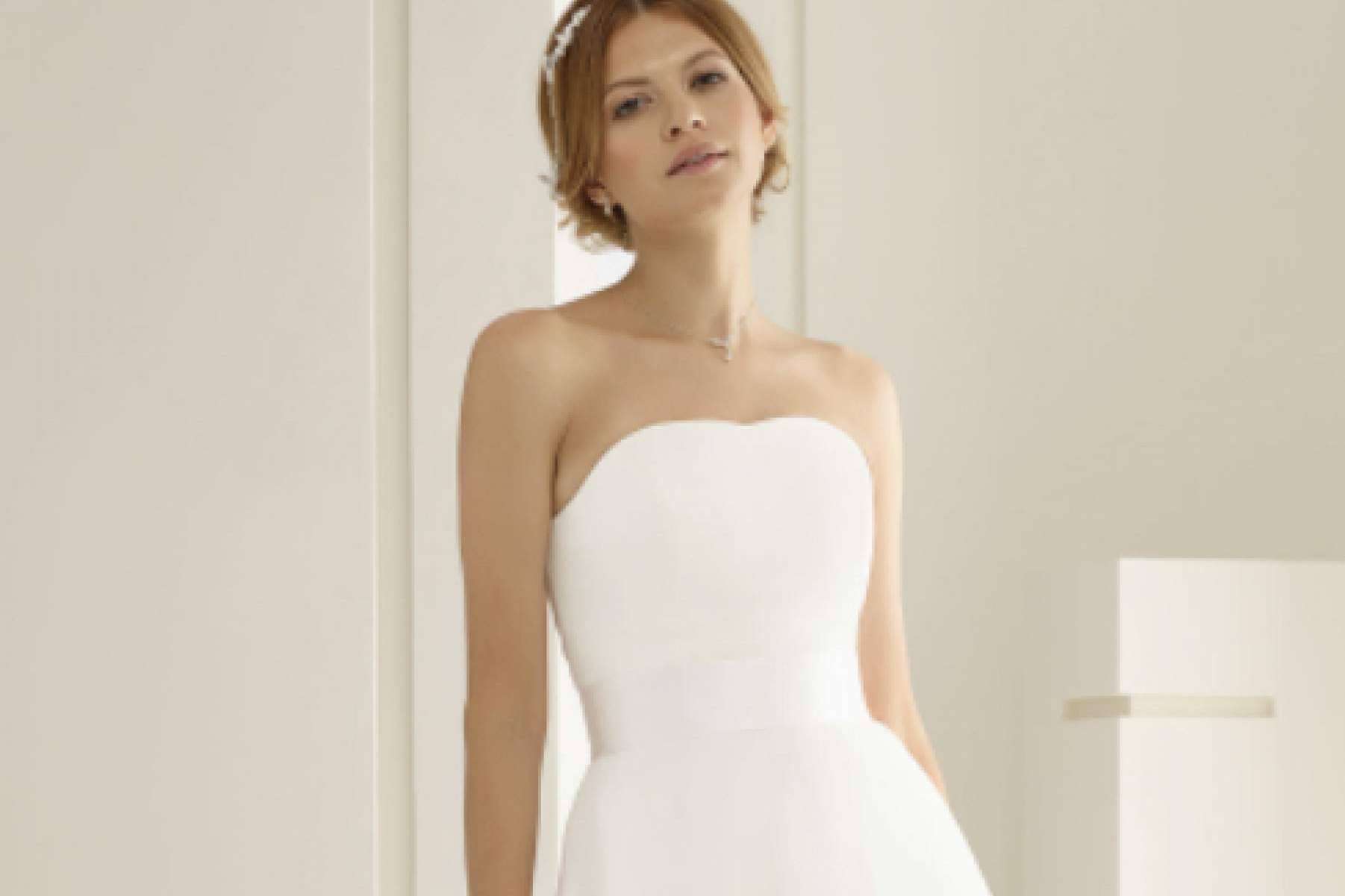 Los vestidos de novia para boda civil de María Vega