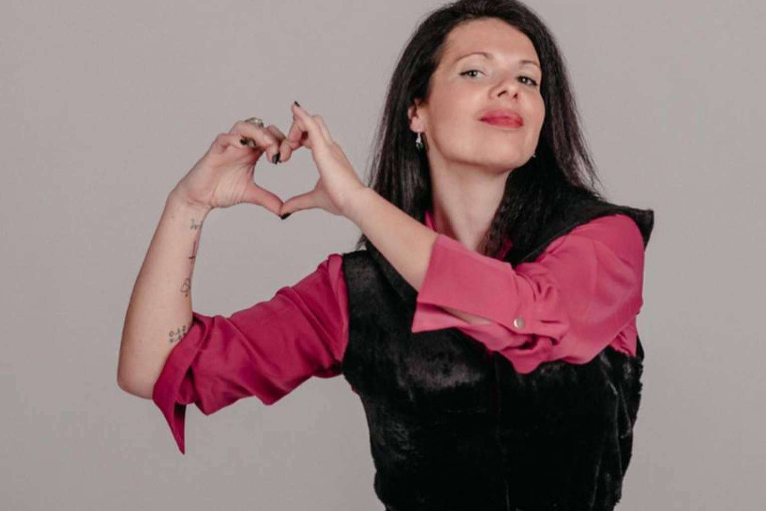 Programas para traer más paz mental, amor y alegría a la vida, por Nessita Arauz