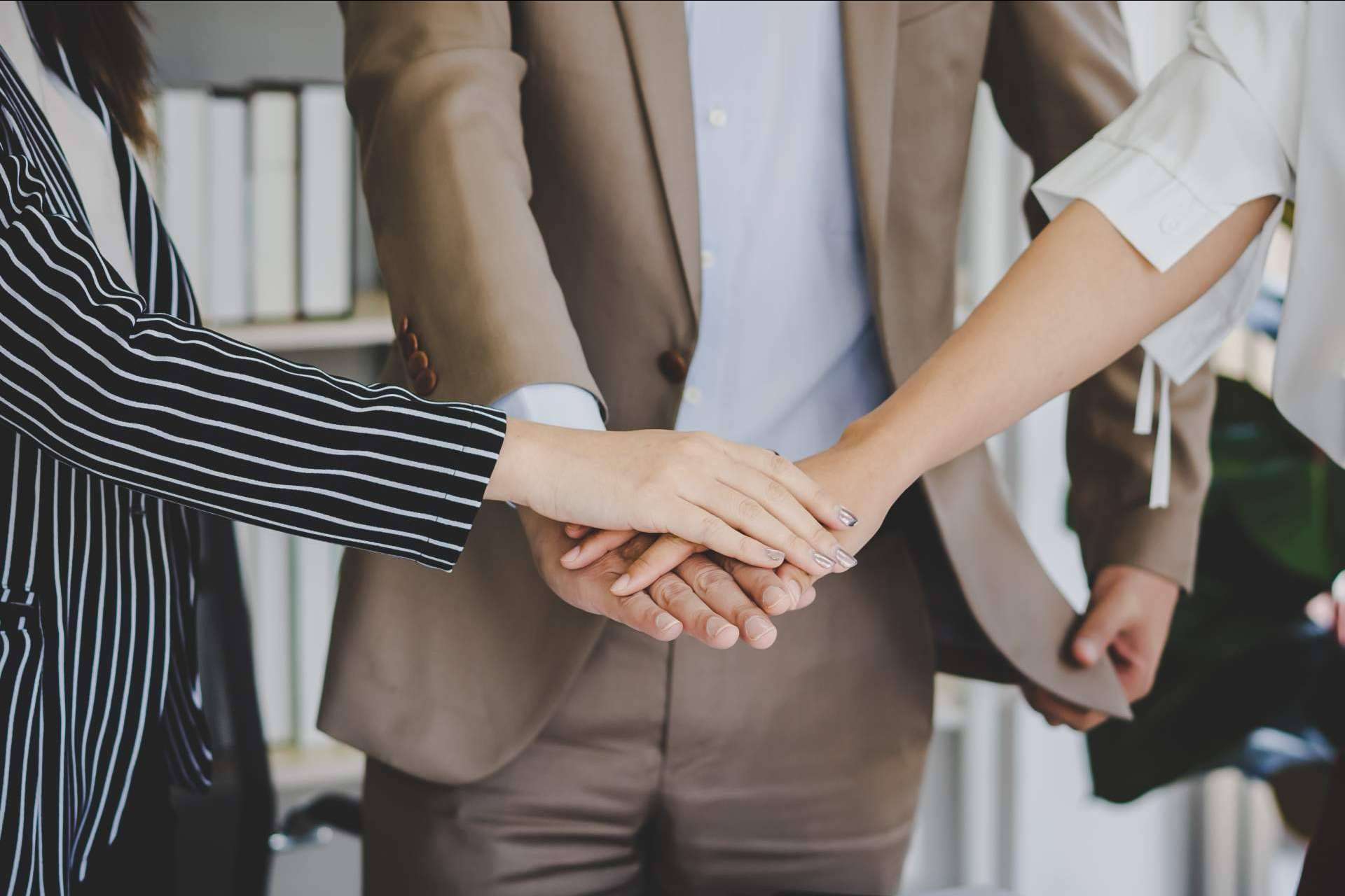Razones por las que es mejor contratar a un equipo de paid media como ADMK Team que a una agencia de performance