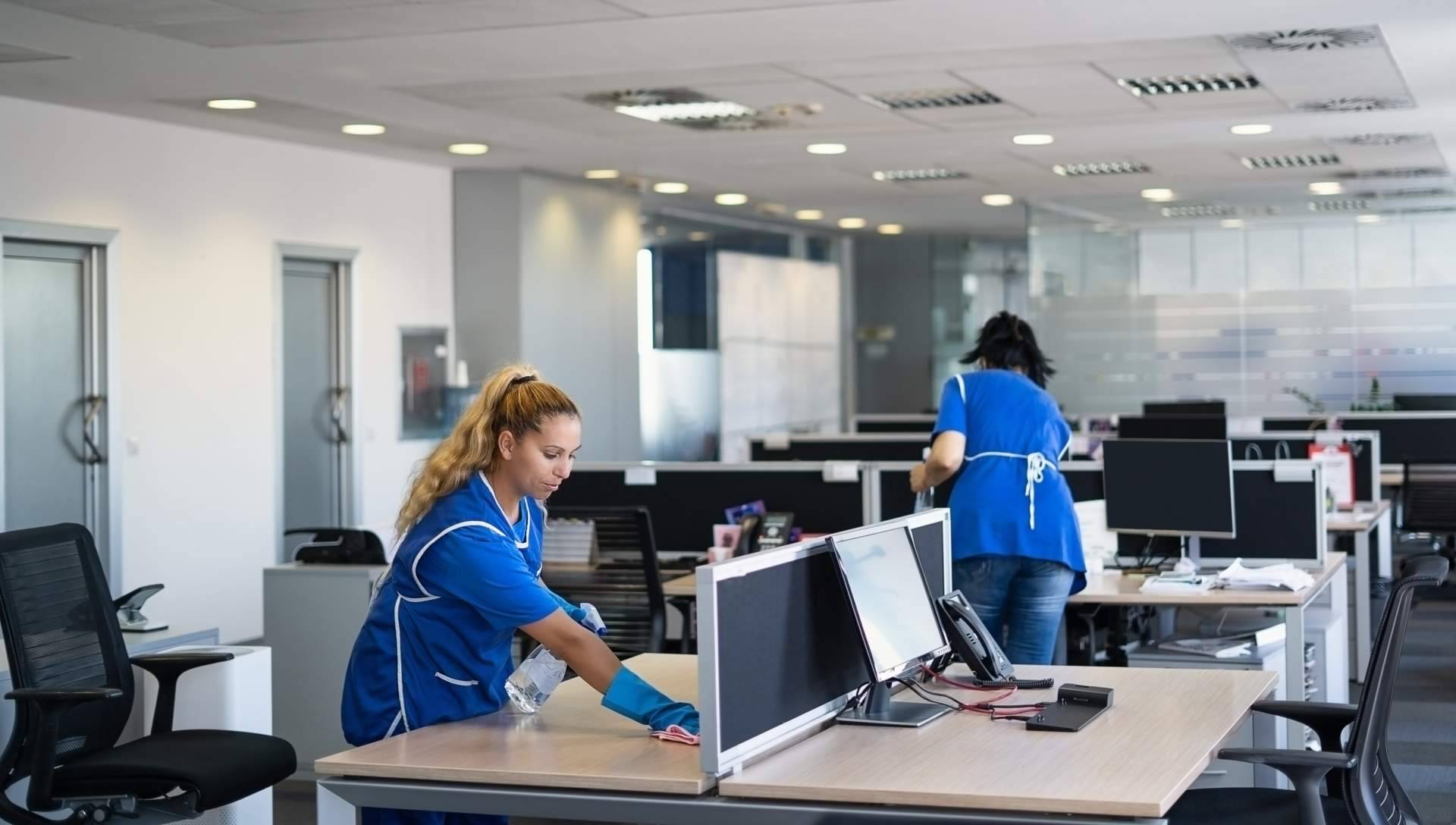 Limpiezas el Faro ofrece servicios de limpieza de oficinas y consejos para su mantenimiento