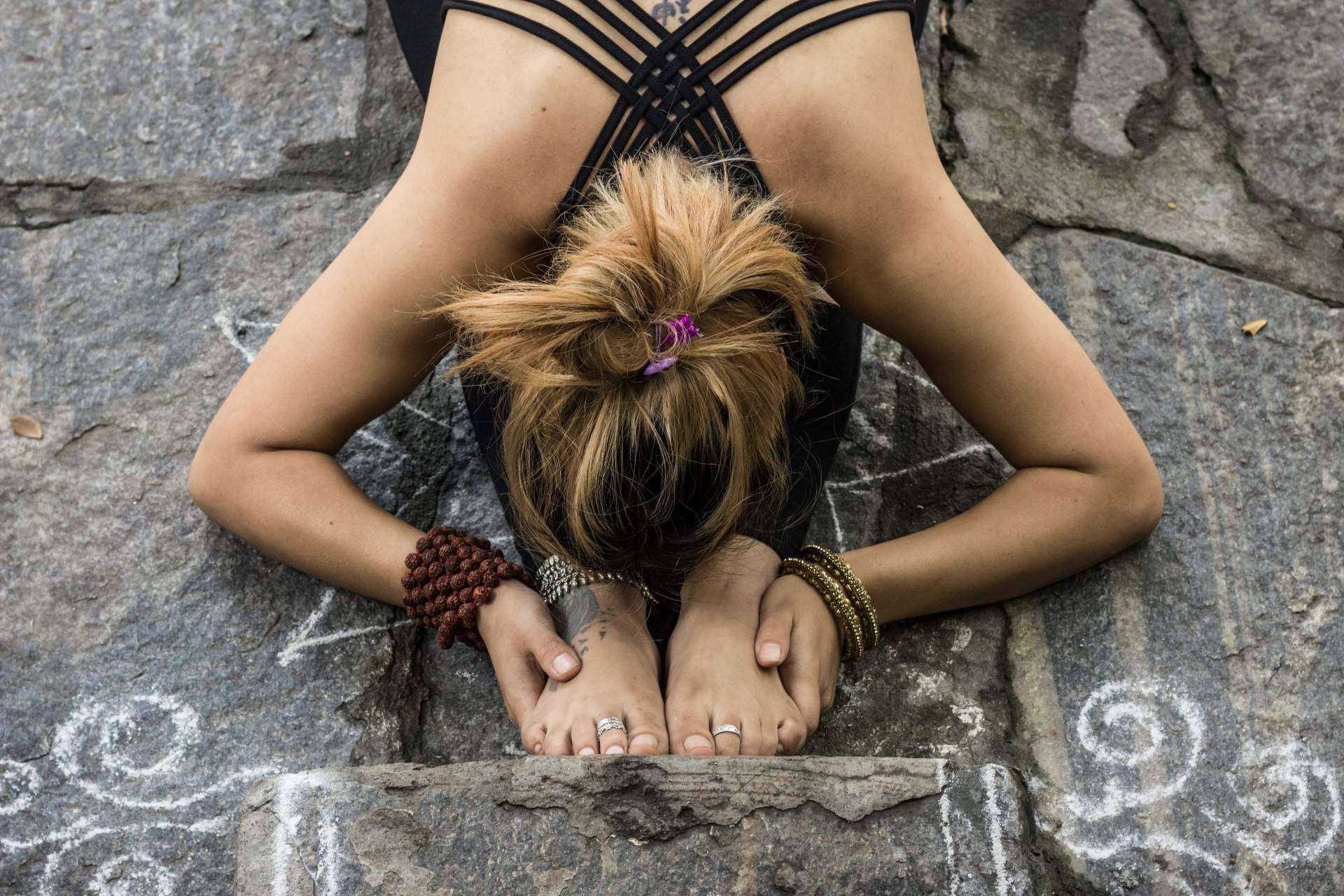 Conocer la esencia del yoga volviendo al origen de la mano de Yoga India