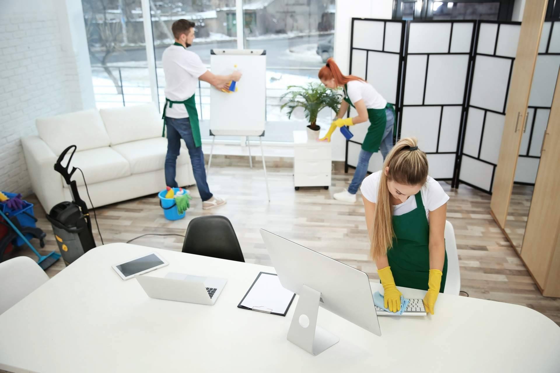 Los 5 consejos para mejorar la limpieza en la oficina