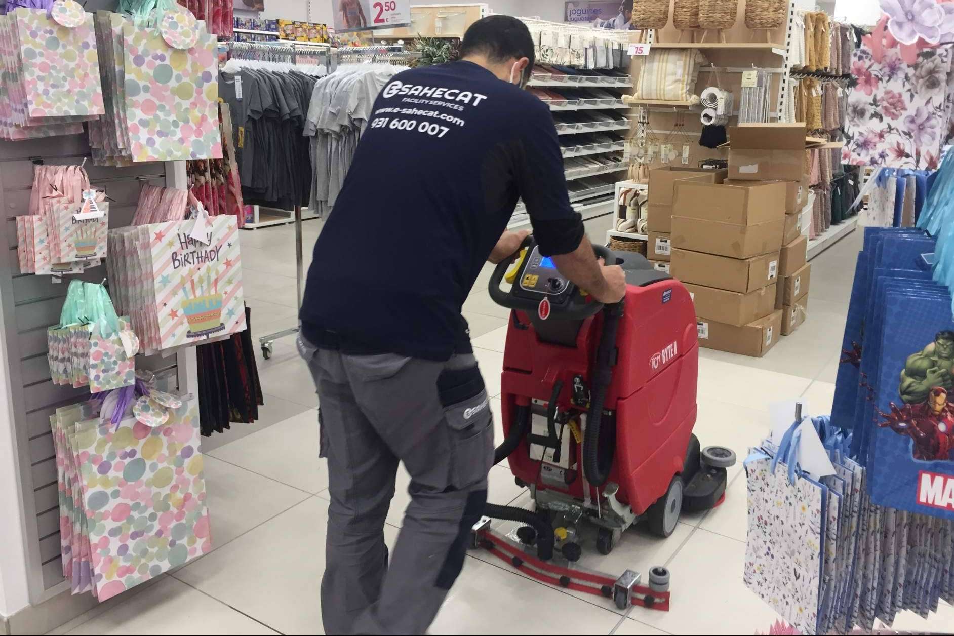 E-SAHECAT ofrece servicios de limpieza de final de obras y mantenimiento de cristales