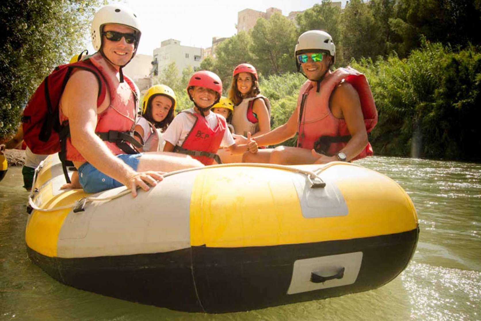 La experiencia del rafting con Descenso del Segura gana presencia entre los aventureros