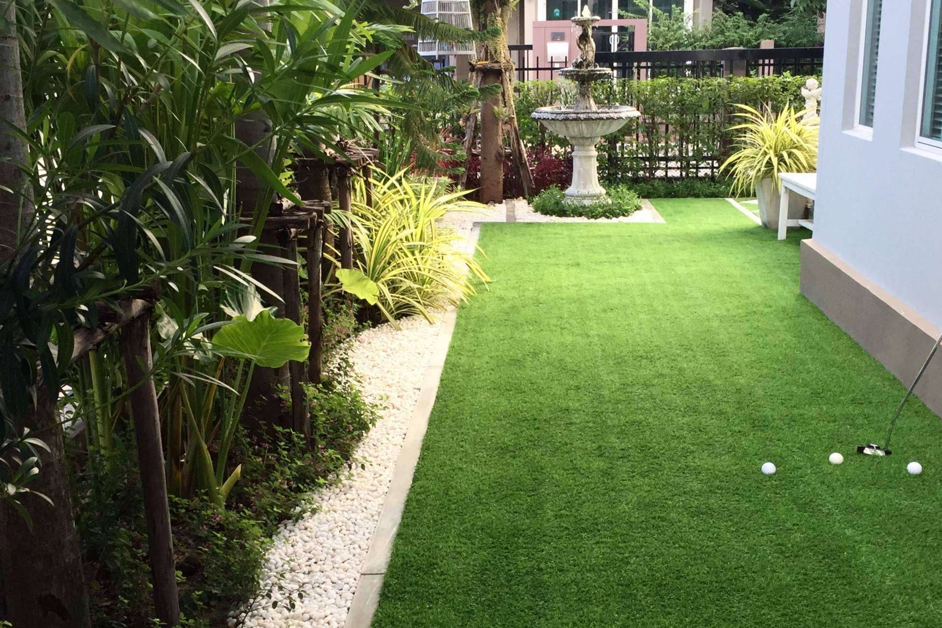 ¿Cuáles son las ventajas de contar con césped artificial en el jardín?