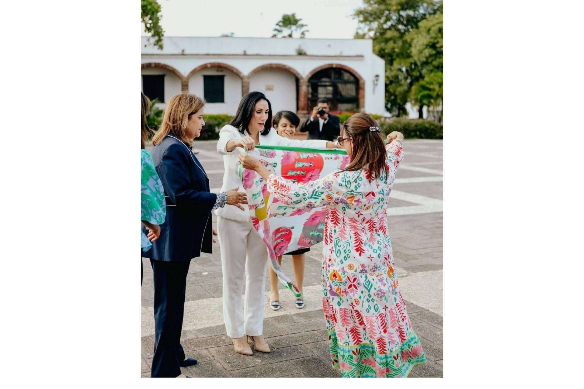 El pañuelo que transmite la esencia dominicana, por la firma de moda Gifinas