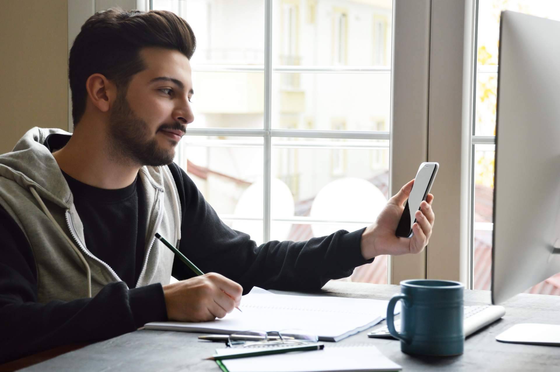 Las micro-conversiones en Google Ads de Luis Flores para fortalecer las páginas web