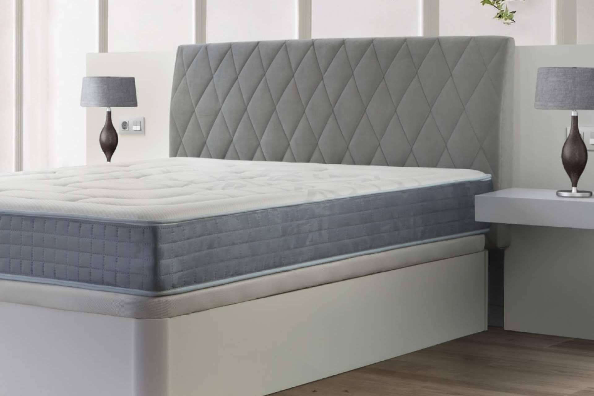 Los cabezales de cama tapizados de Home and Relax dotan al dormitorio de elegancia y comodidad