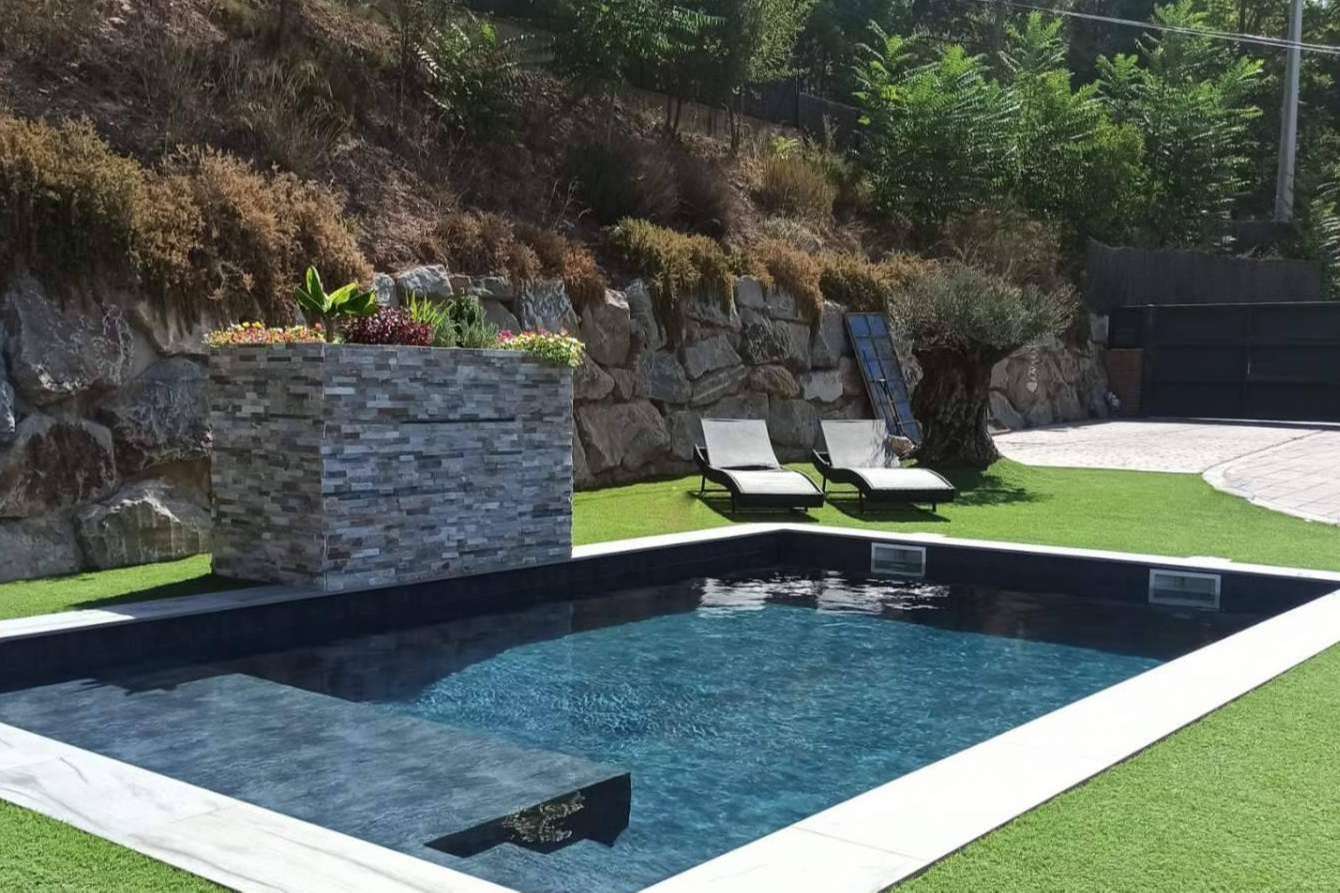 Las ventajas de las piscinas sin tuberías con uno de los sistemas más eficientes e innovadores del mercado