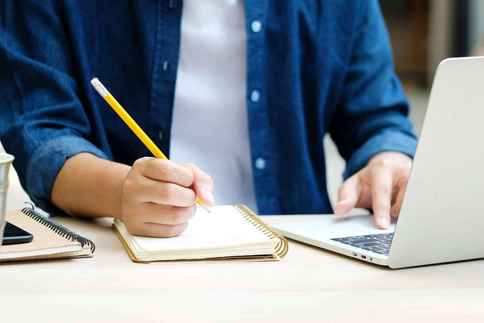Grado y Máster, la agencia que contribuye a conseguir la excelencia académica