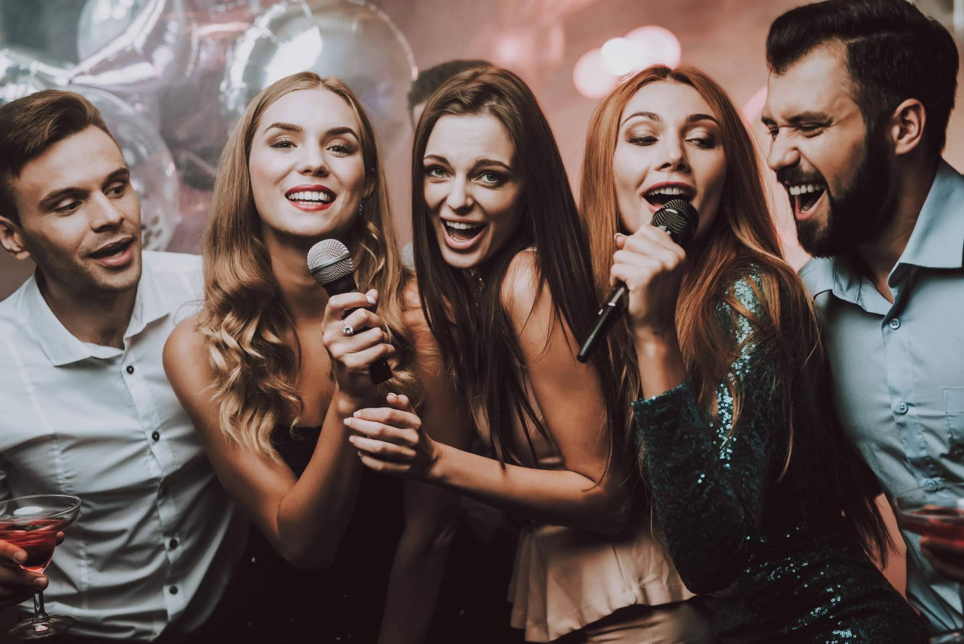 Celebración de eventos para compañías en un ambiente distinto, con Karaoke Katakana