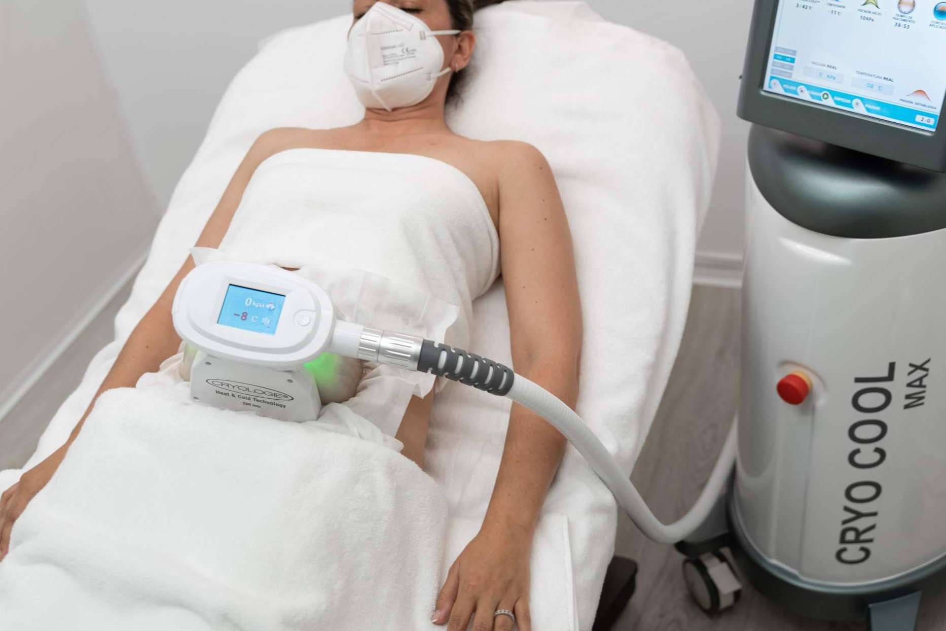 ¿Cómo reducir la grasa localizada? Tratamientos combinados de estimulación electromagnética y criolipólisis