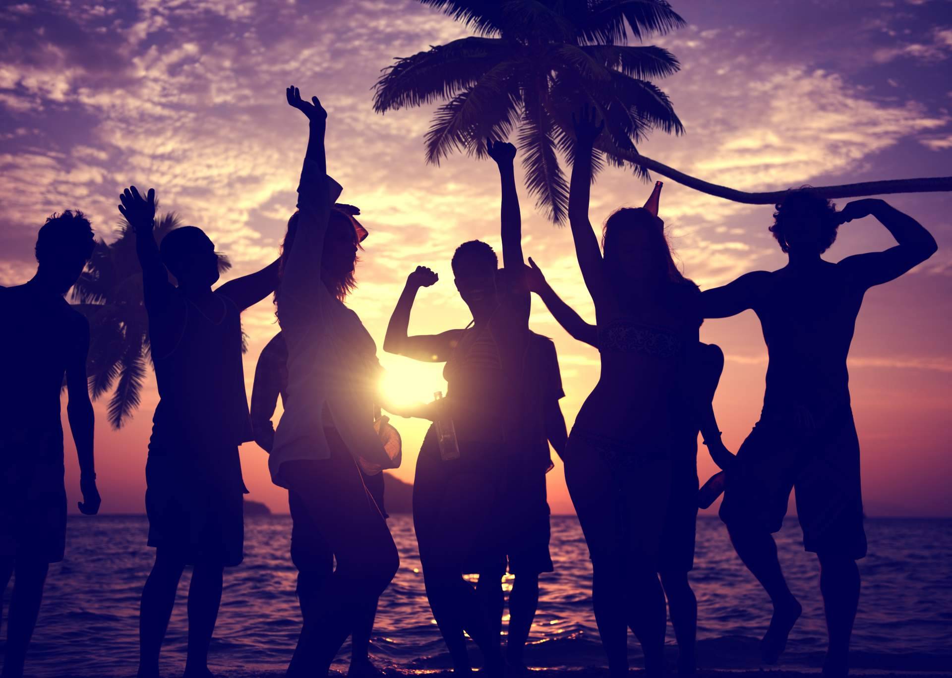 Celebrar una despedida de soltera a un buen precio con el pack Plan Finde Low
